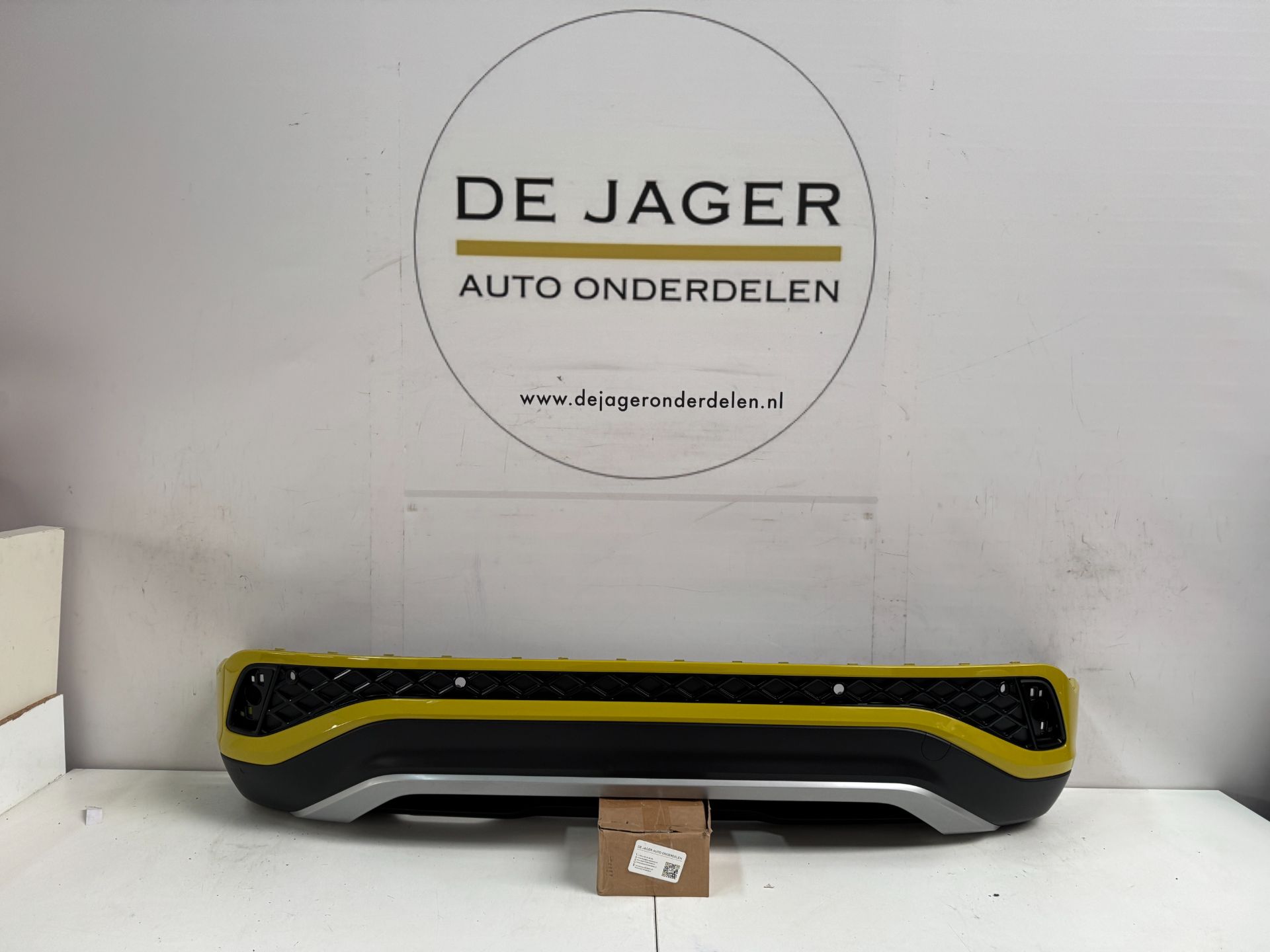 VW T-Cross R-Line Facelift Heckstoßstange 2GM807568B 24