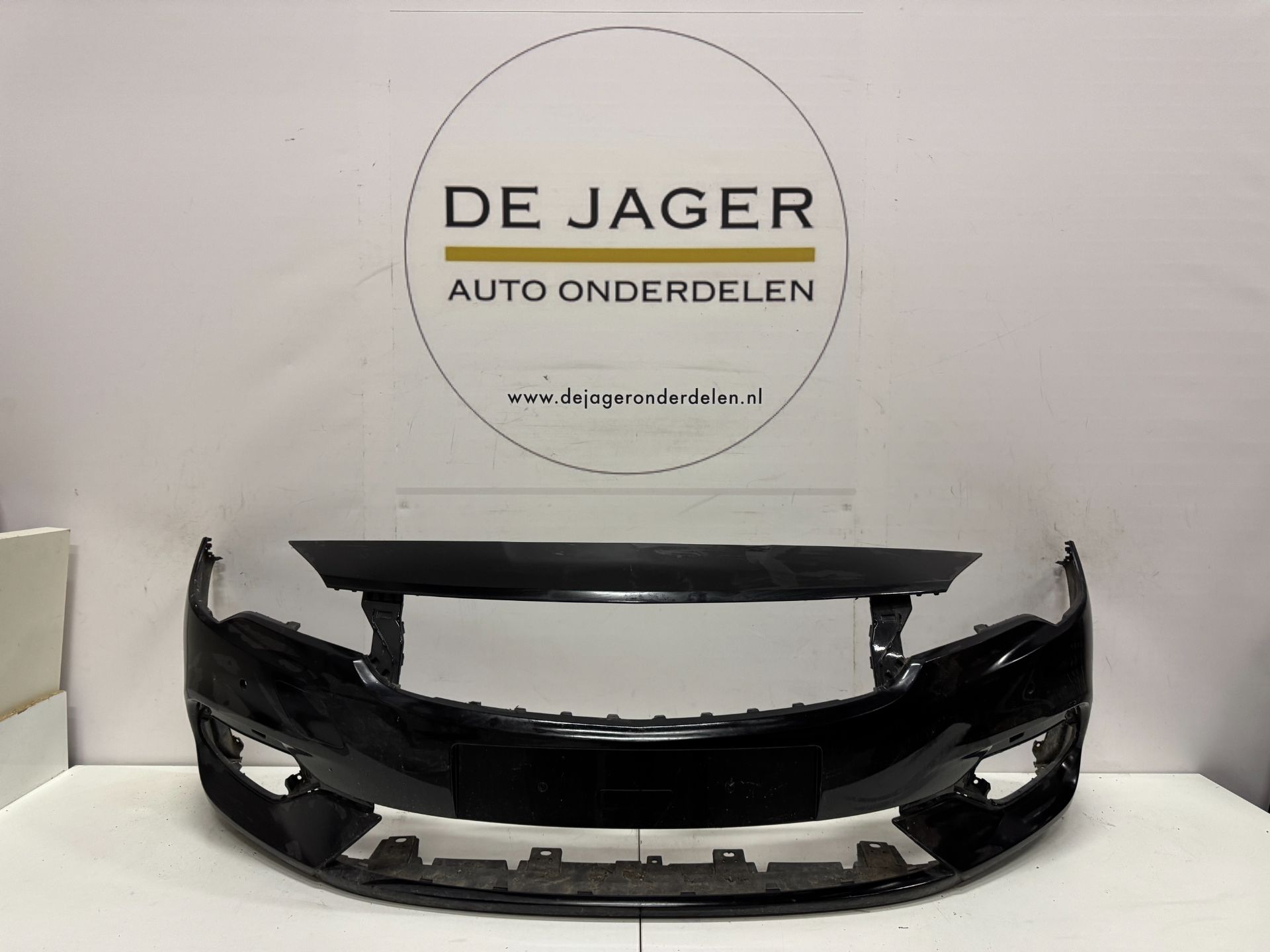 OPEL ASTRA K FACELIFT 5V VOORBUMPER BUMPER 4 x PDC 39130492