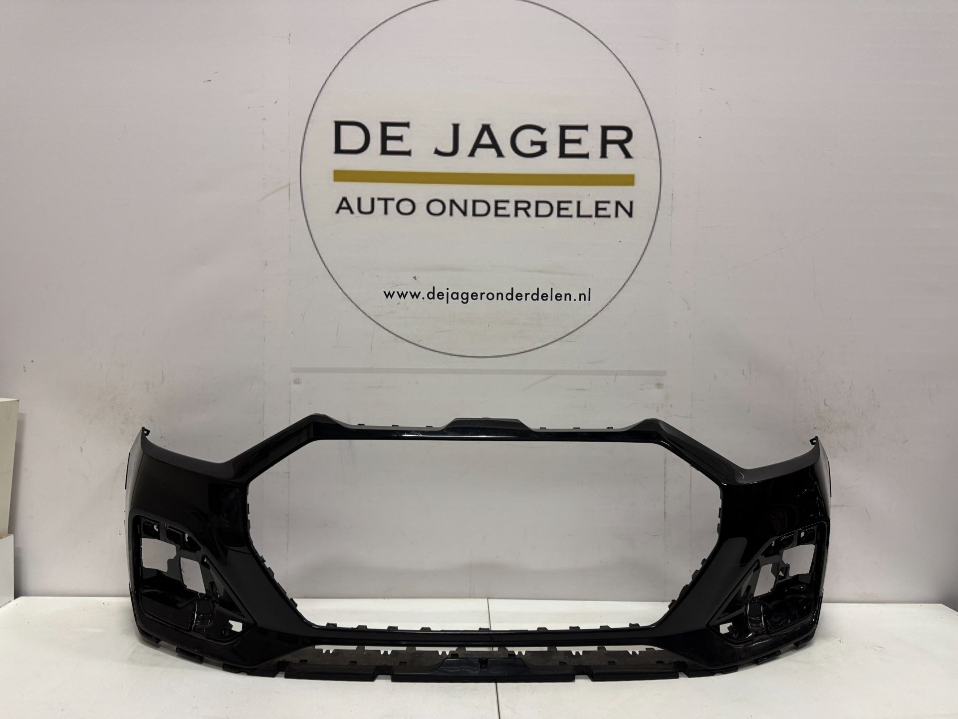 AUDI A1 82A II VOORBUMPER BUMPER 82A807437A