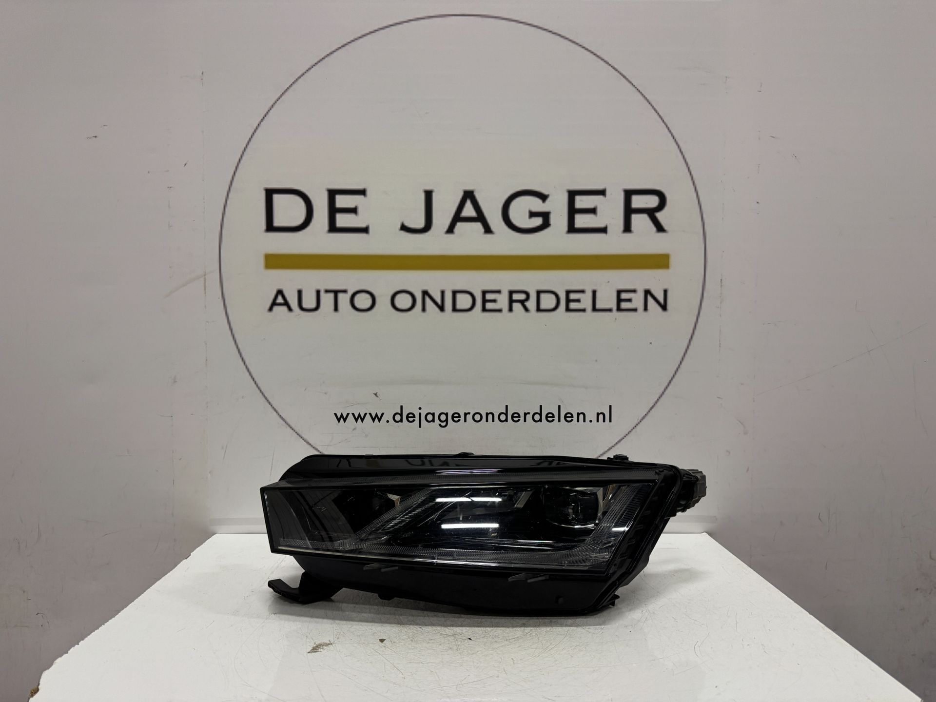 SKODA OCTAVIA 4 VOLL-LED-SCHEINWERFER KOMPLETT LINKS 5E4941015A