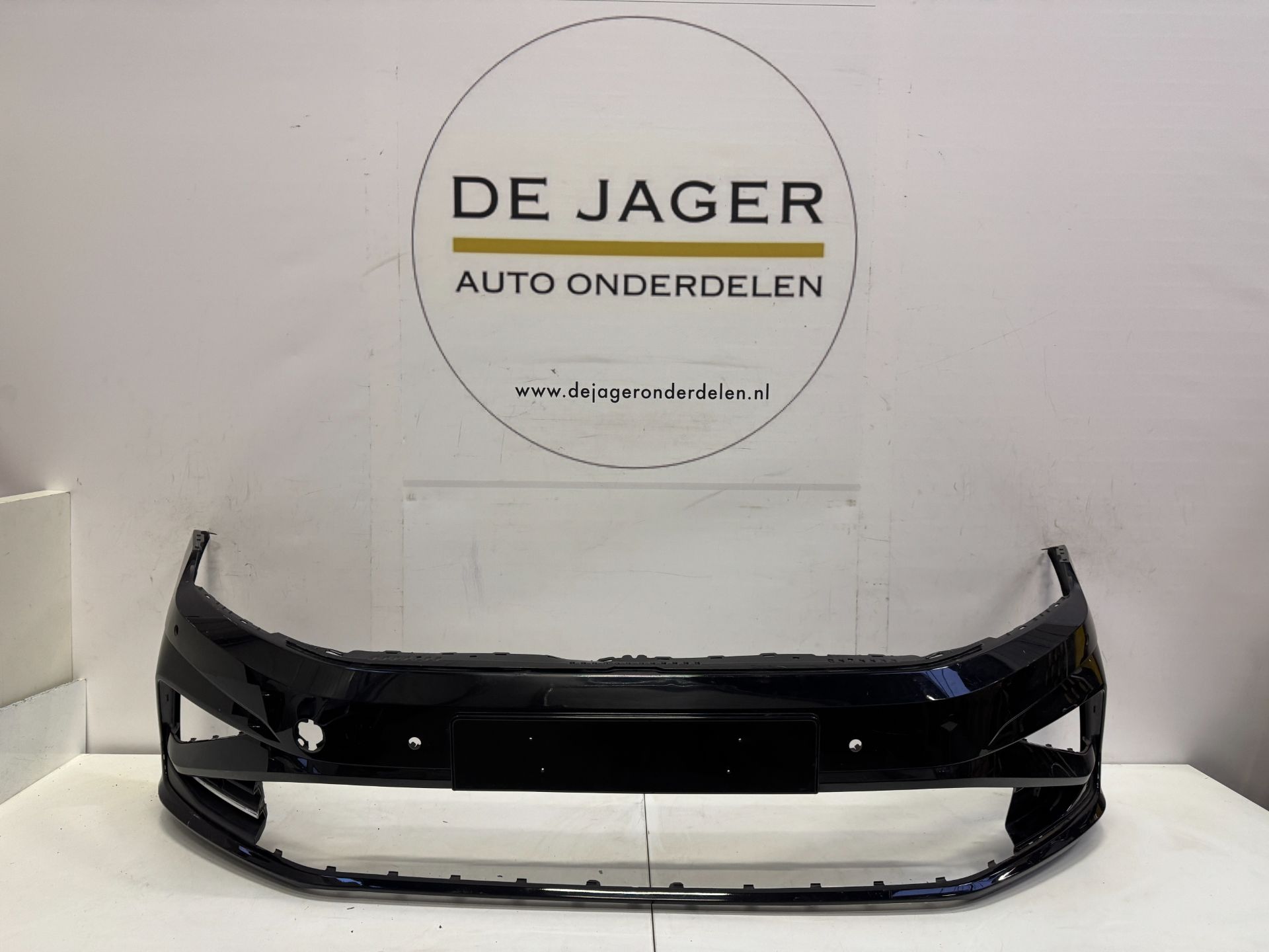 Pare-chocs avant pour VW Golf Sportsvan restylée, référence 510807221M
