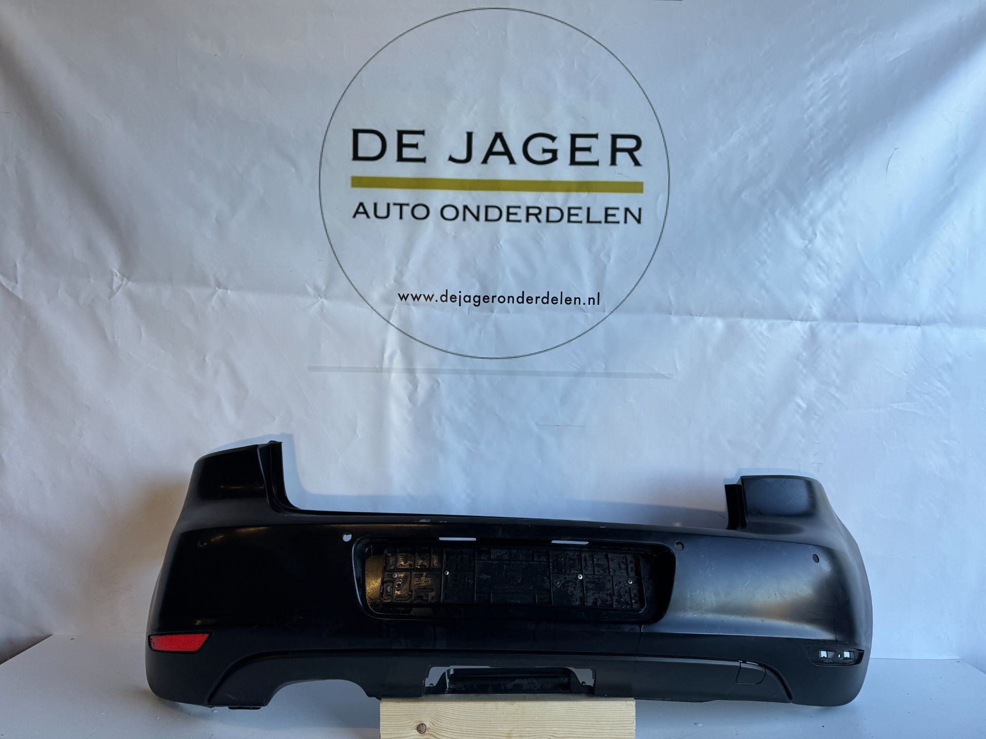 Pare-chocs arrière VW Golf 6, référence 5K6807421