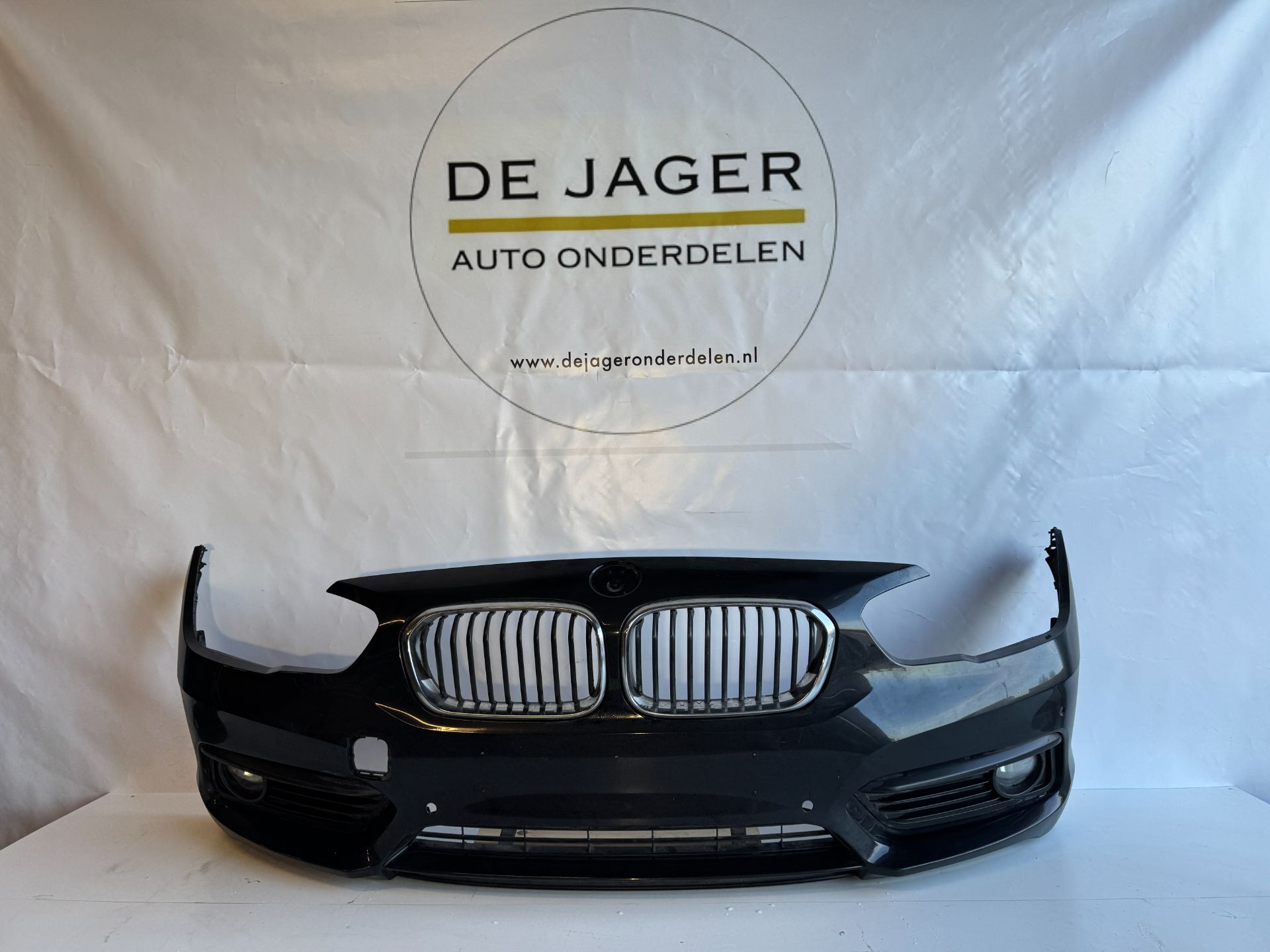 BMW 1 SERIE F20 LCI VOORBUMPER BUMPER 2015-