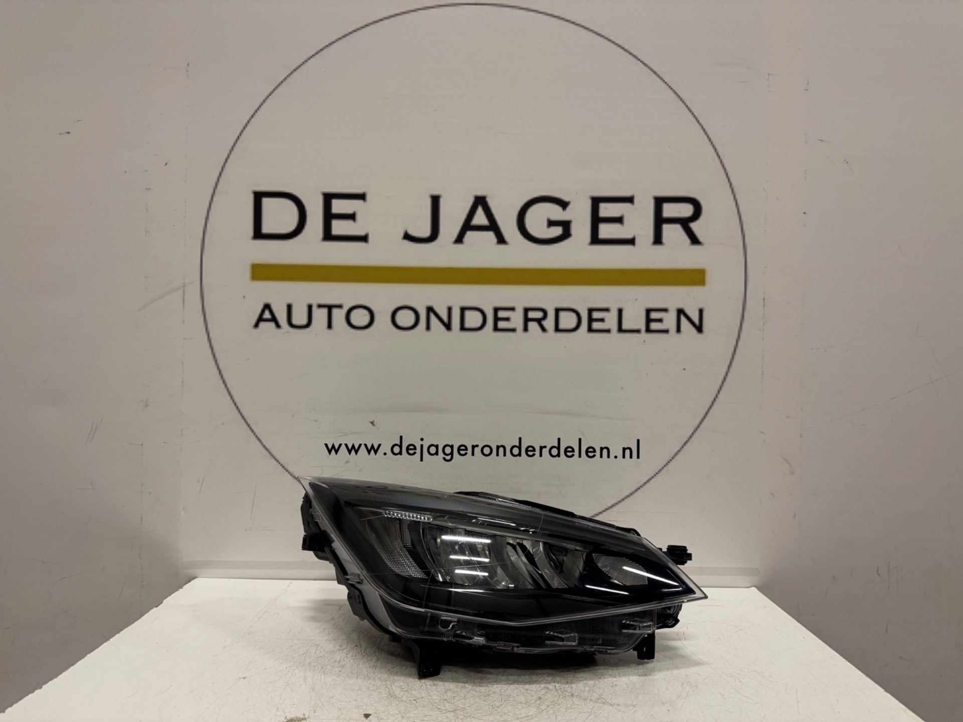 SEAT IBIZA ARONA FACELIFT KOPLAMP H7 LED RECHTS  6F1941006F