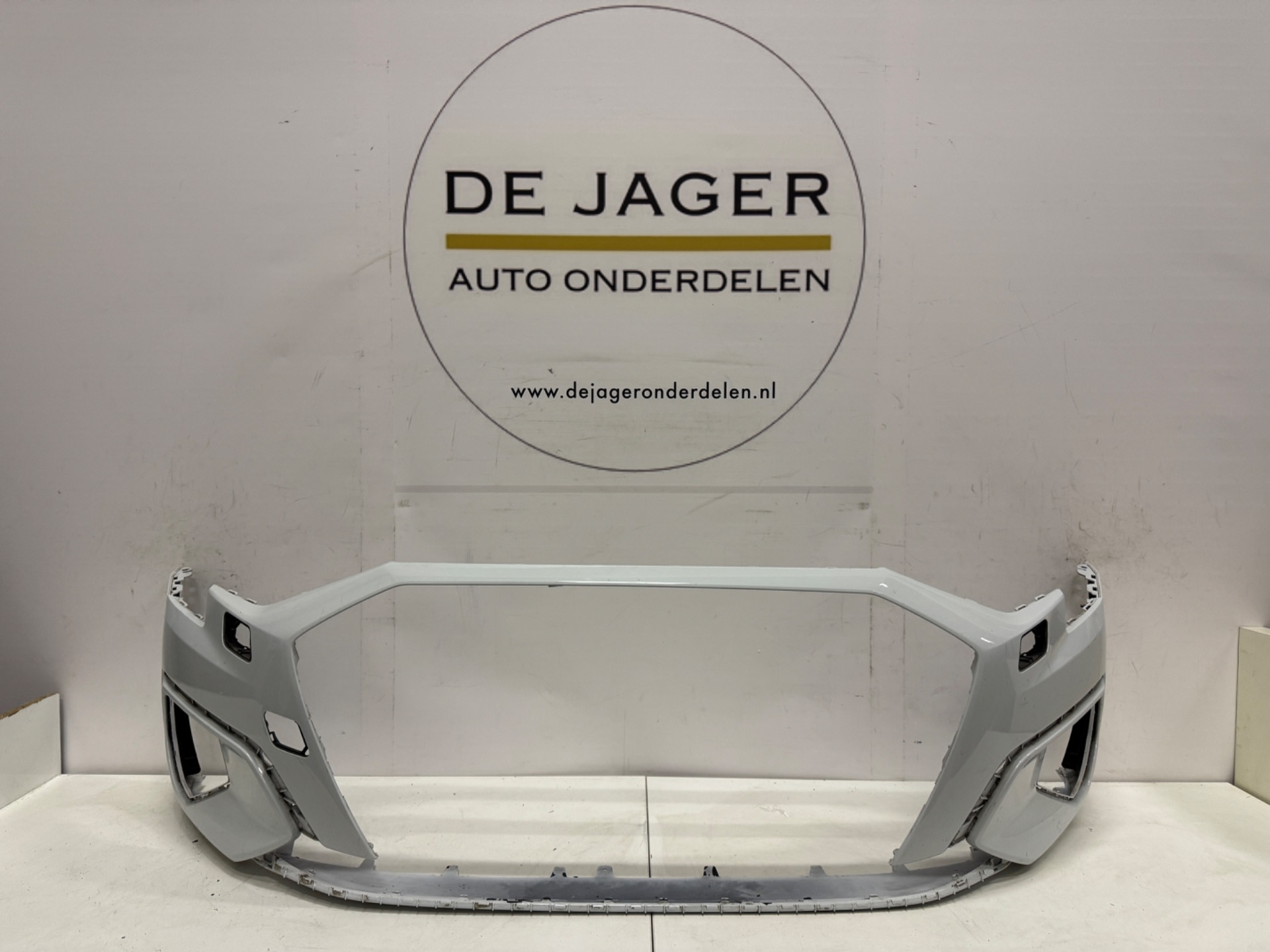 AUDI A3 8Y0 8Y VOORBUMPER BUMPER 6pdc KLS 8Y0807437