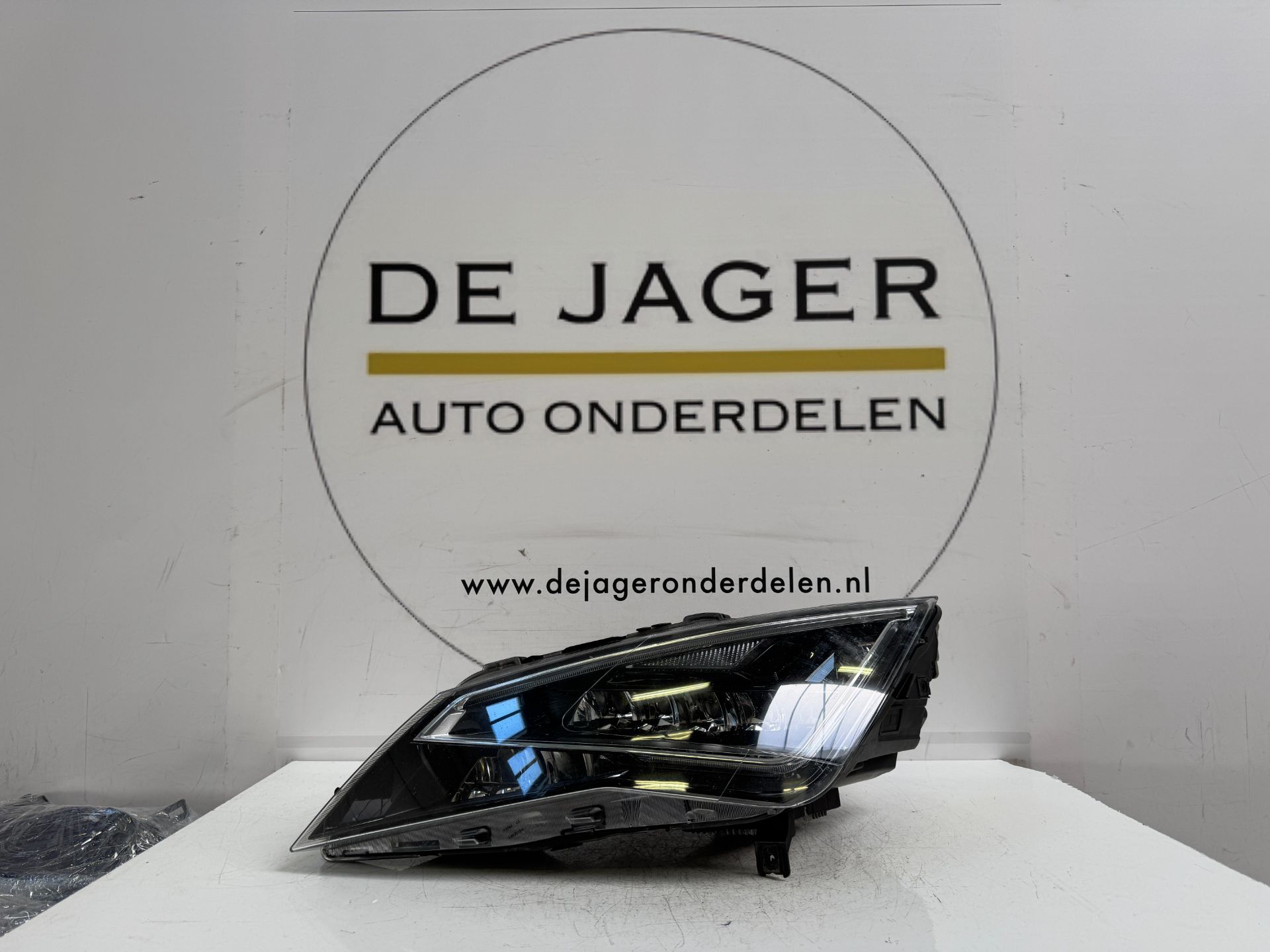 SEAT LEON 5F FACELIFT LED KOPLAMP LINKS COMPLEET 5F1941007E