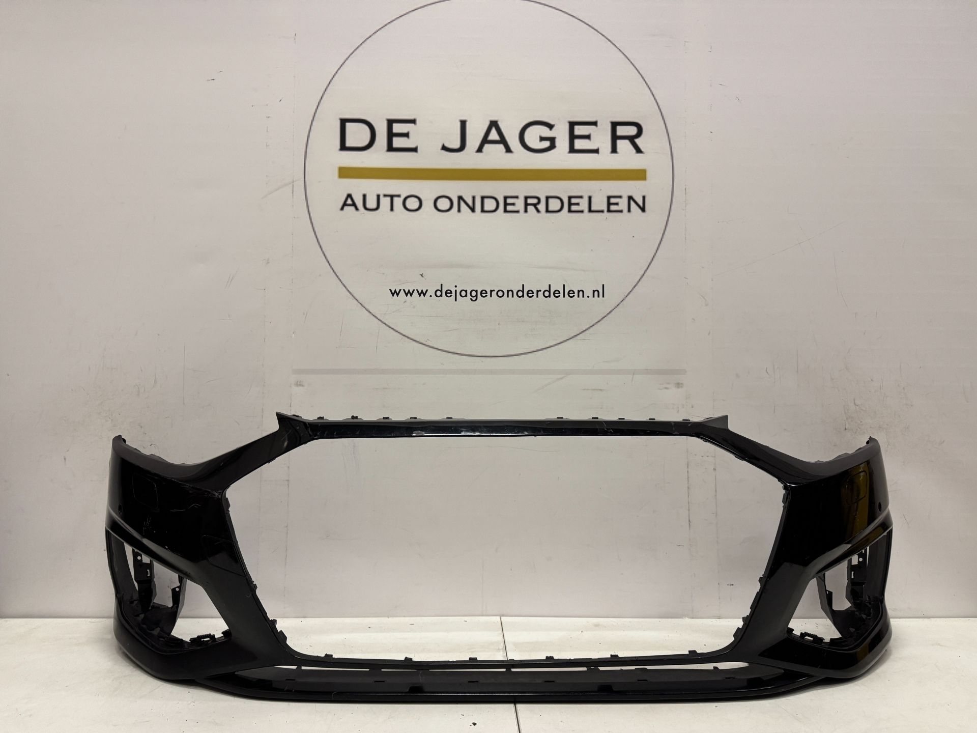 AUDI A4 8W FACELIFT VOORBUMPER BUMPER 8W0807437AH