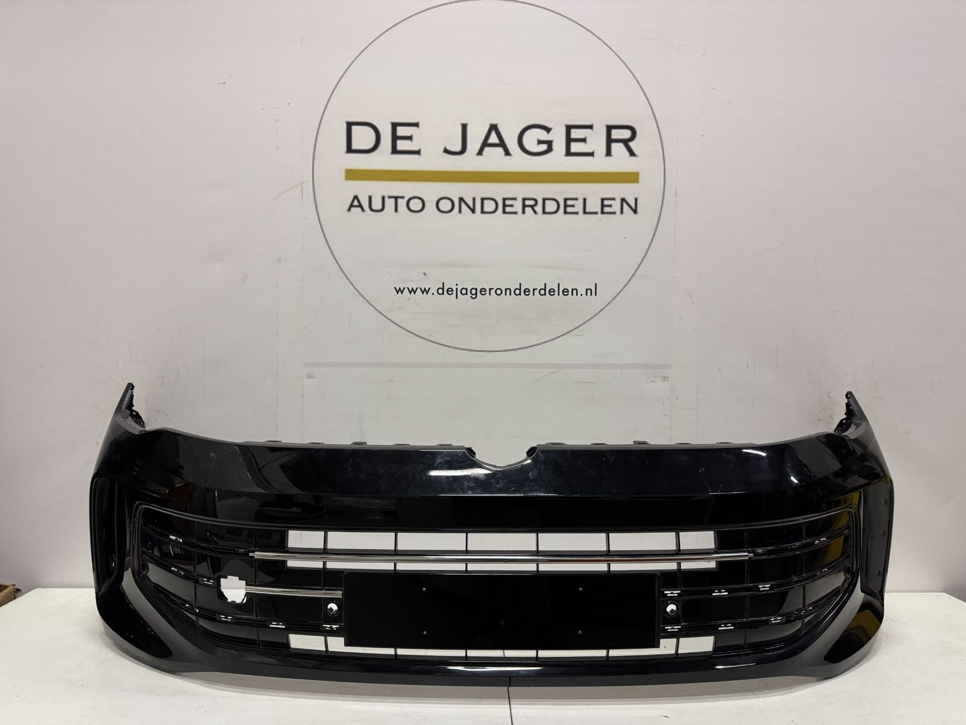 VW TIGUAN 571 FRONT BUMPER BUMPER 571807221D 2024-