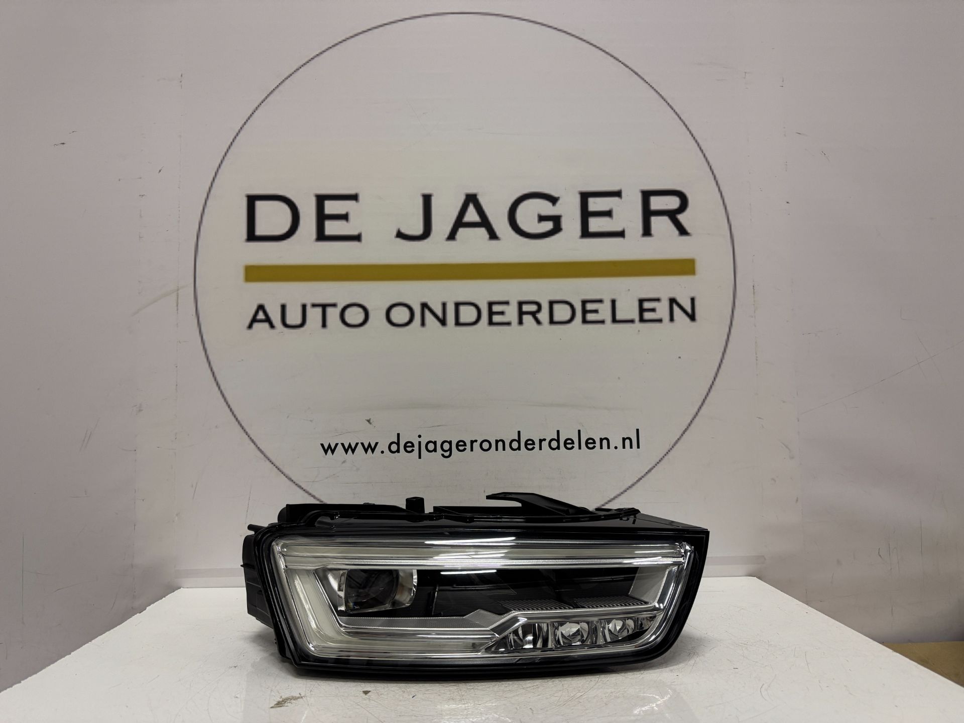 AUDI Q3 VOL LED KOPLAMP RECHTS 8U0941034 8U0941774 2011-