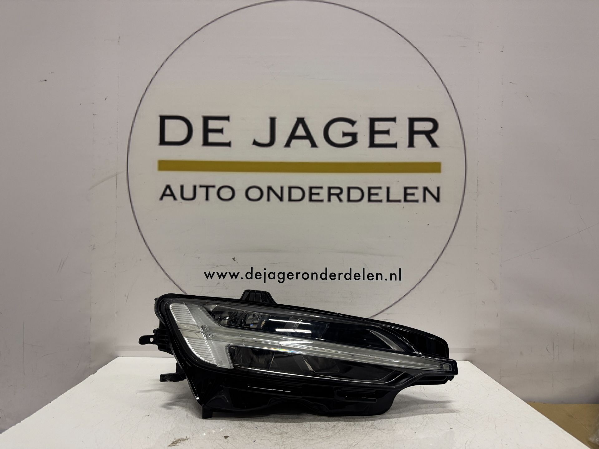 VOLVO V60 S60 VOL LED PLUG RIGHT