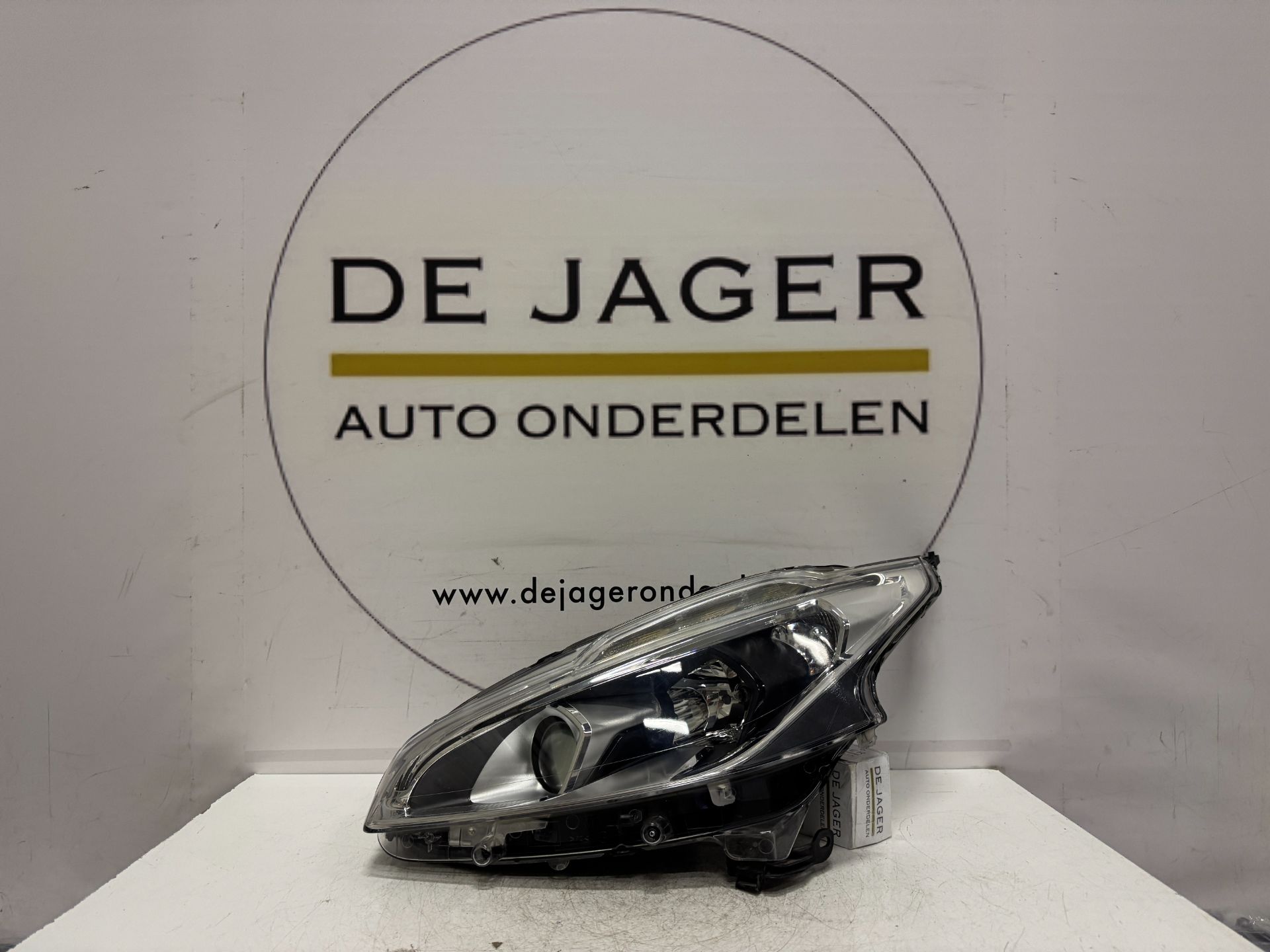 PEUGEOT 208 KOPLAMP LED LINKS 9810805780 2012-