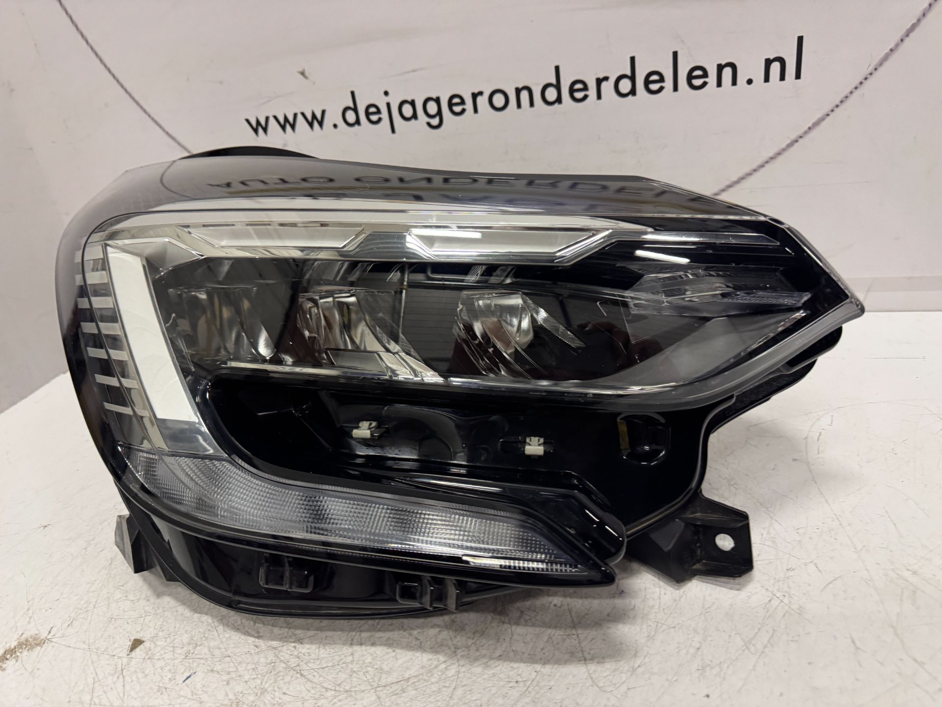 1_69c293d87abae170a83487c4.jpeg