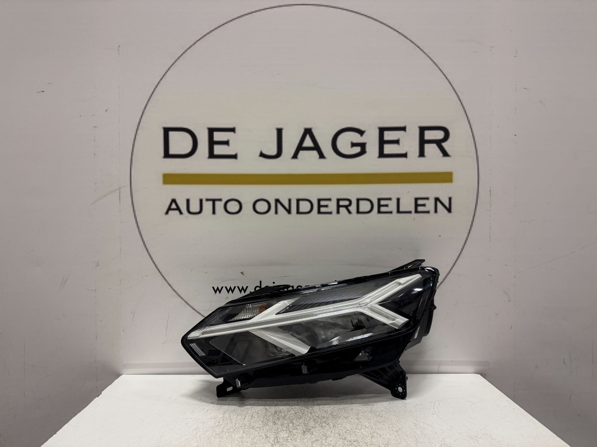 DACIA SANDERO 3 LOGAN 3 VOL LED KOPLAMP LINKS 260602561r