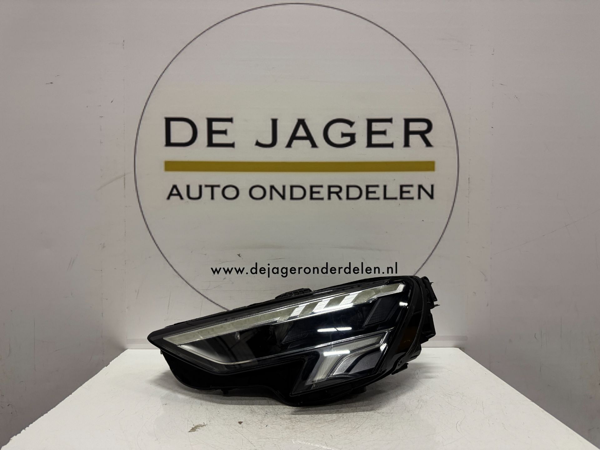 AUDI 8Y A3 FULL LED HEADLAMP LEFT COMPLETE 8Y0941033