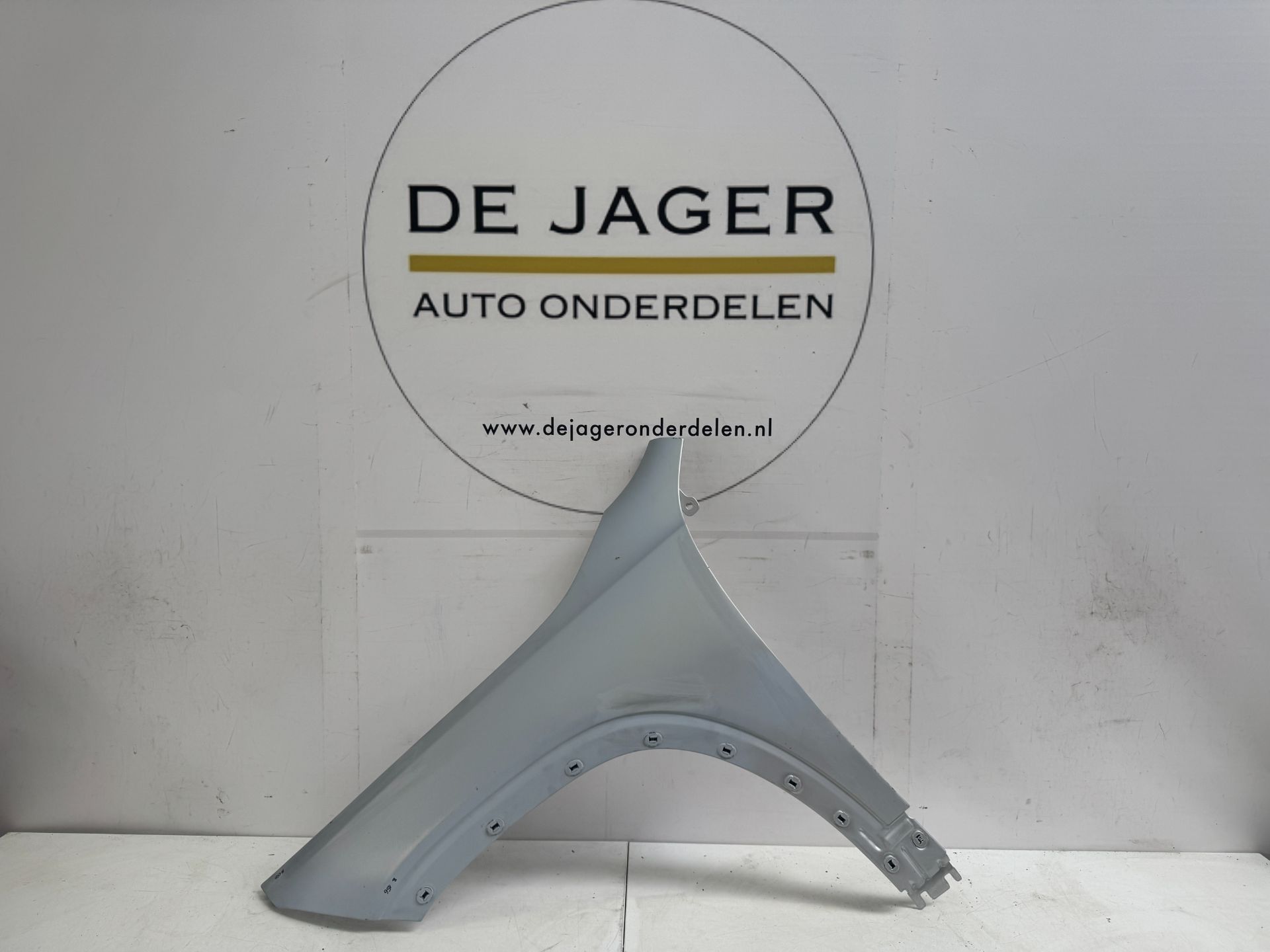 GLA H247 SIDE PROTECTOR FRONT PROTECTOR LEFT FENDER 2020- A247