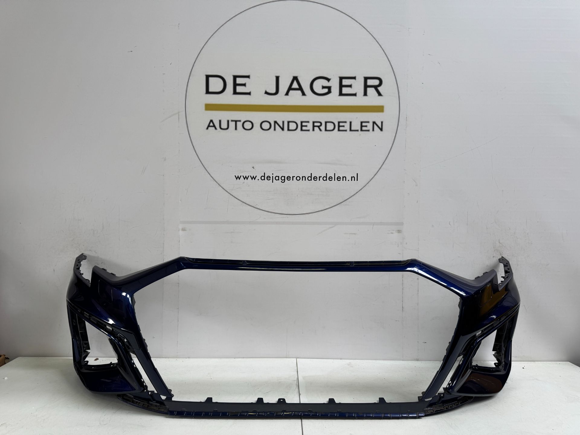 AUDI S3 A3 S LINE 8Y VOORBUMPER BUMPER 8Y0807437F 2019-