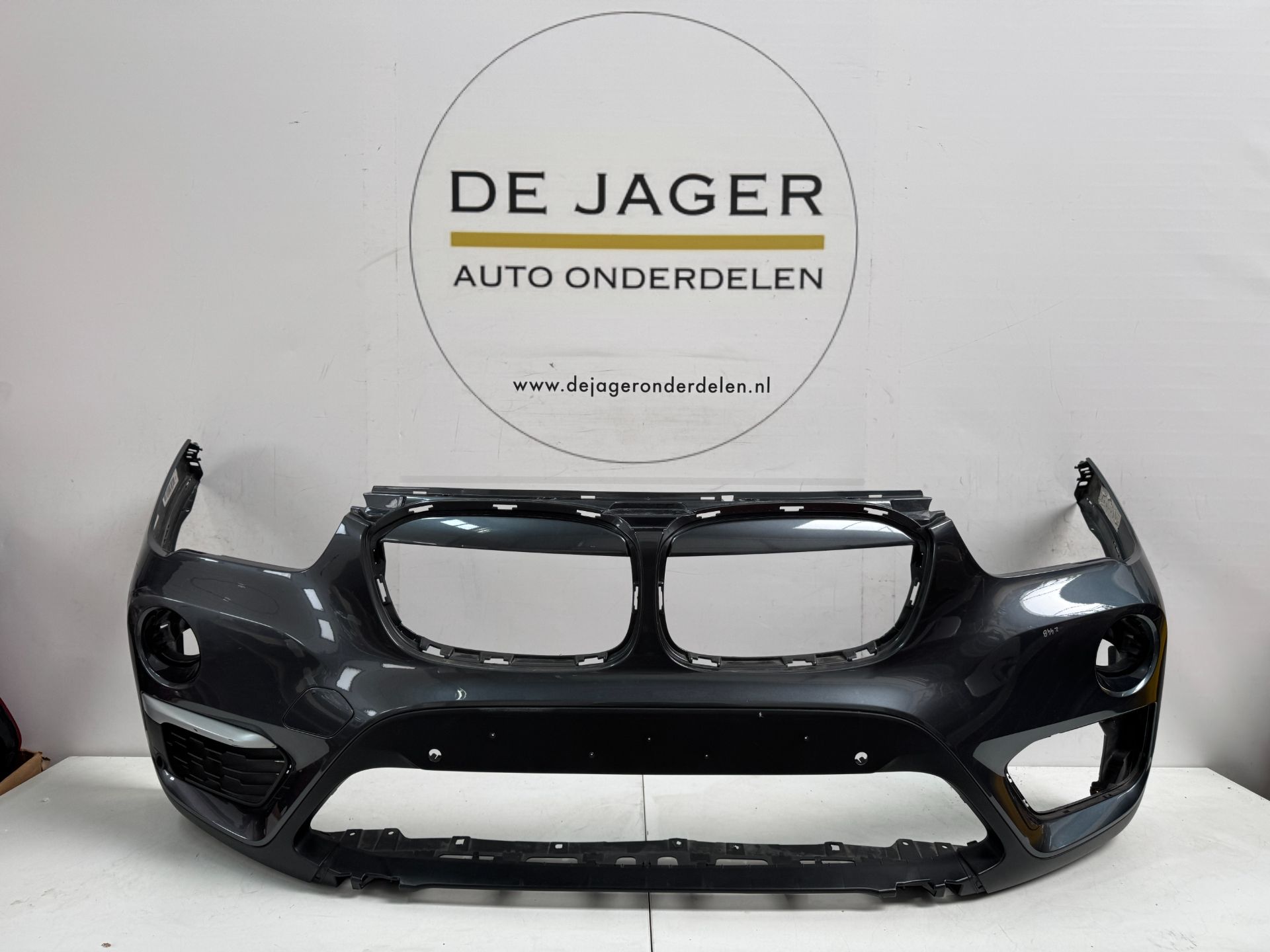 BMW F48 X1 VOORBUMPER BUMPER 7354815 2014 - 2019