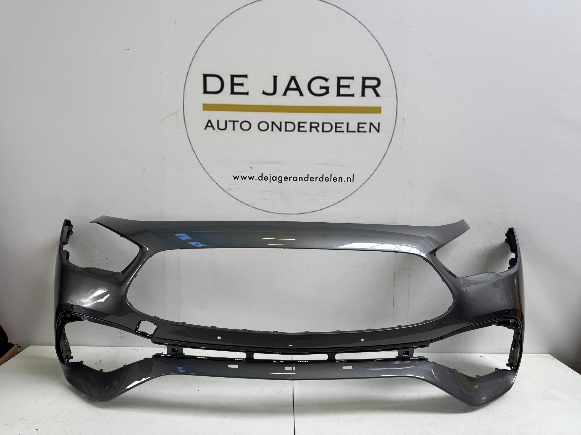 MERCEDES GLA KLASSE H247 AMG VOORBUMPER BUMPER A2478850607