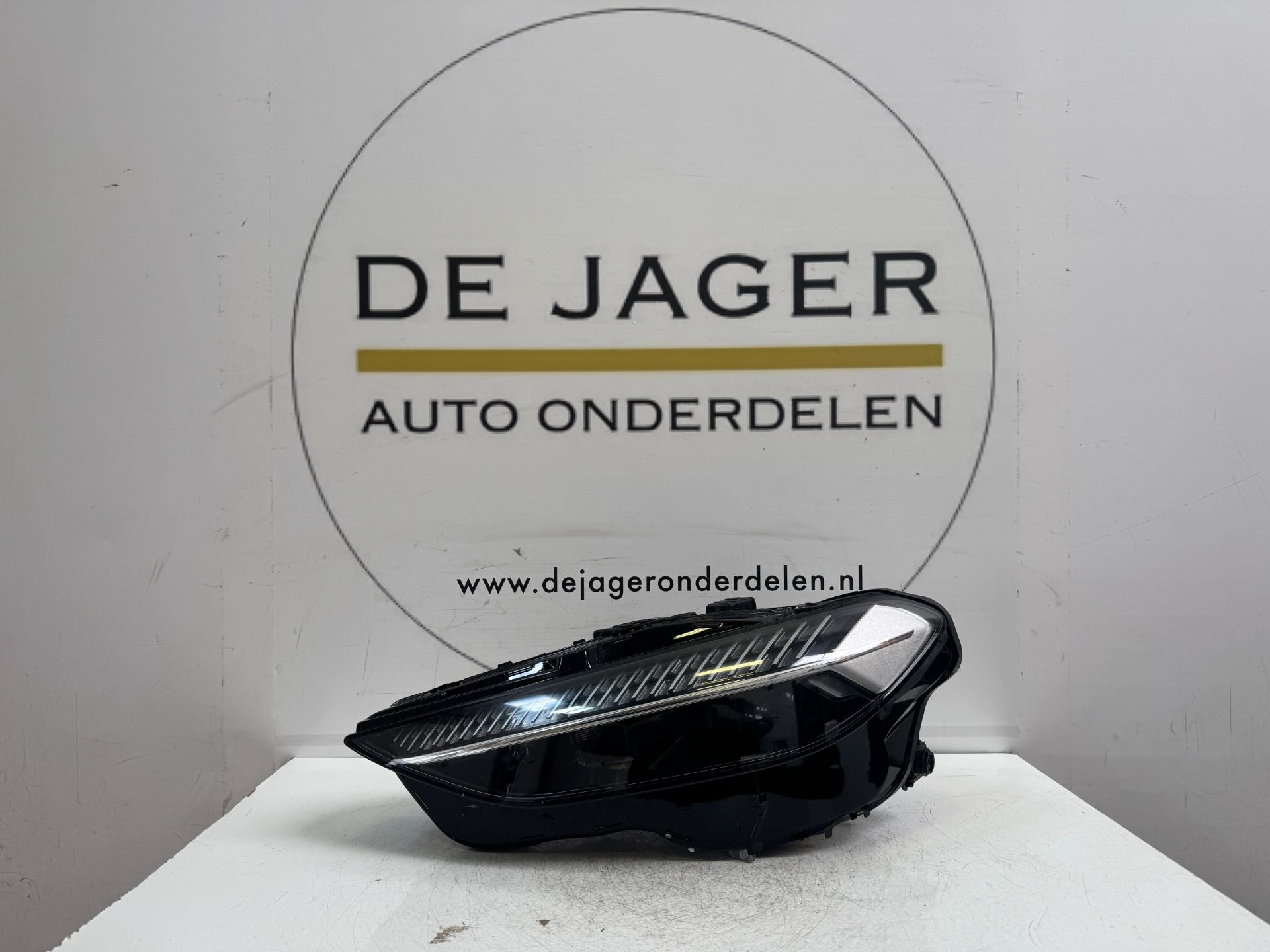 AUDI A5 B10 VOL LED KOPLAMP COMPLEET LINKS 8BD941033 2024-