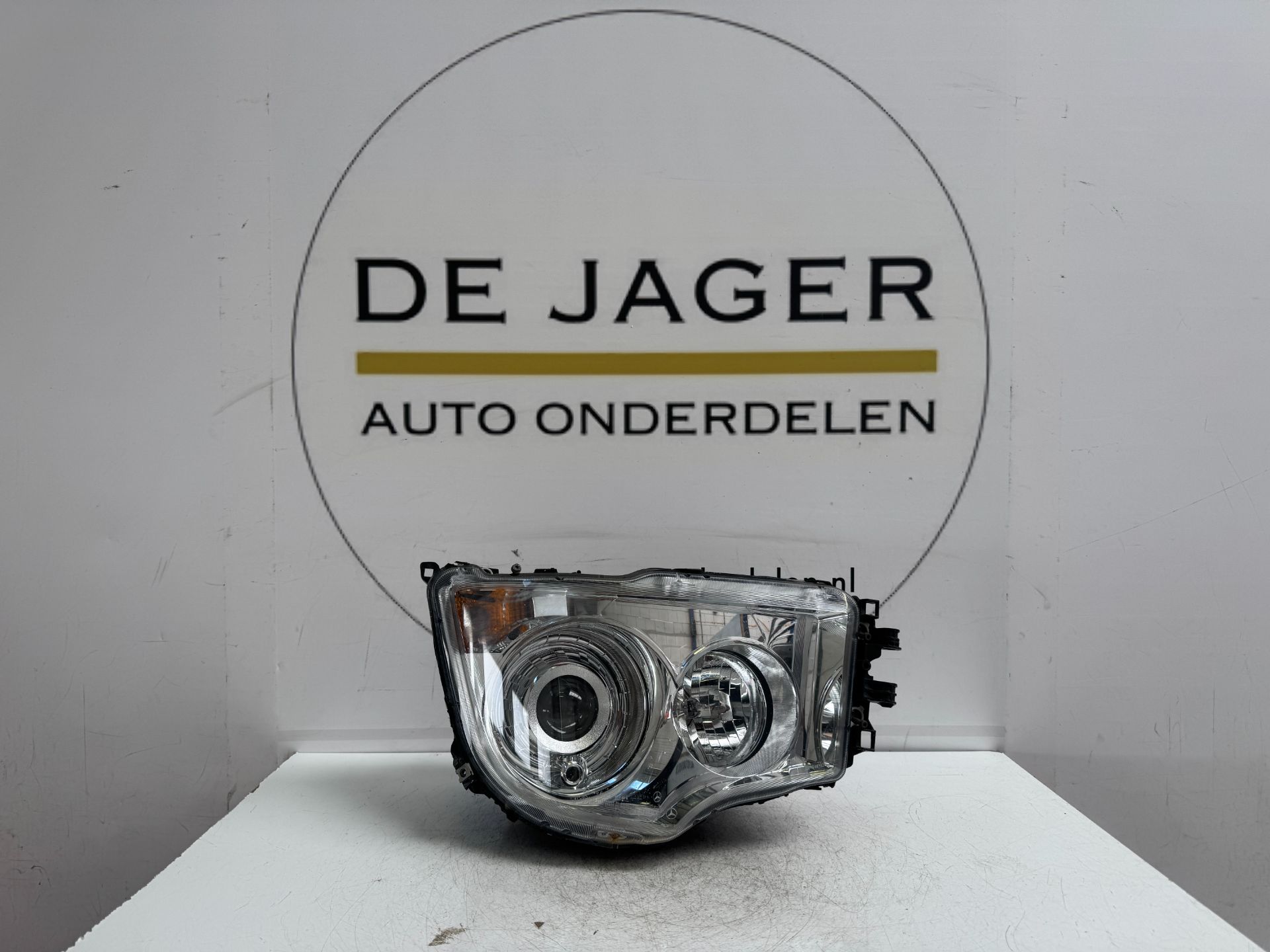 MERCEDES ACTROS XENON KOPLAMP RECHTS A9608202739