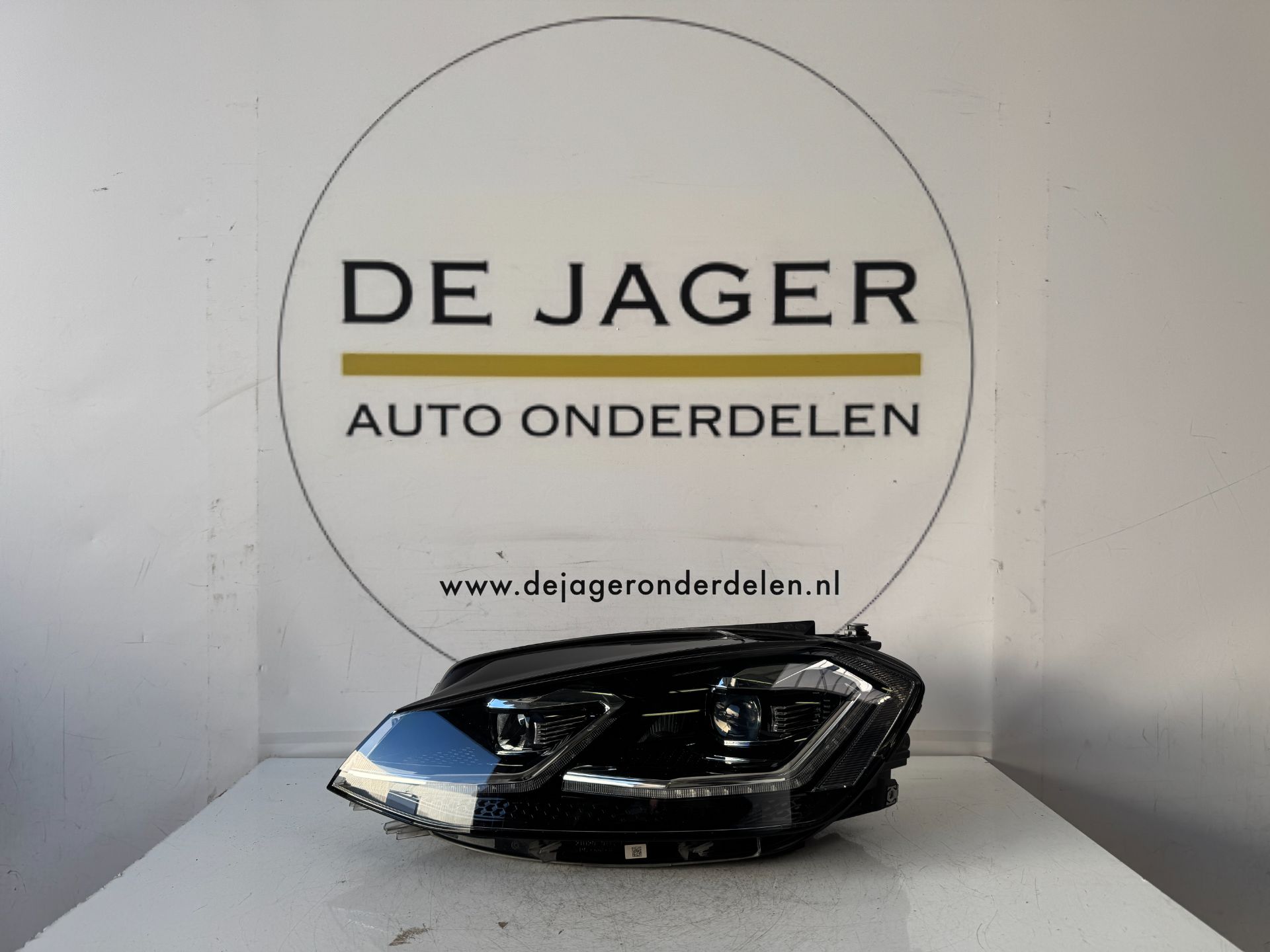 VW GOLF 7 7.5 FACELIFT VOL LED KOPLAMP 5G1941035C LINKS