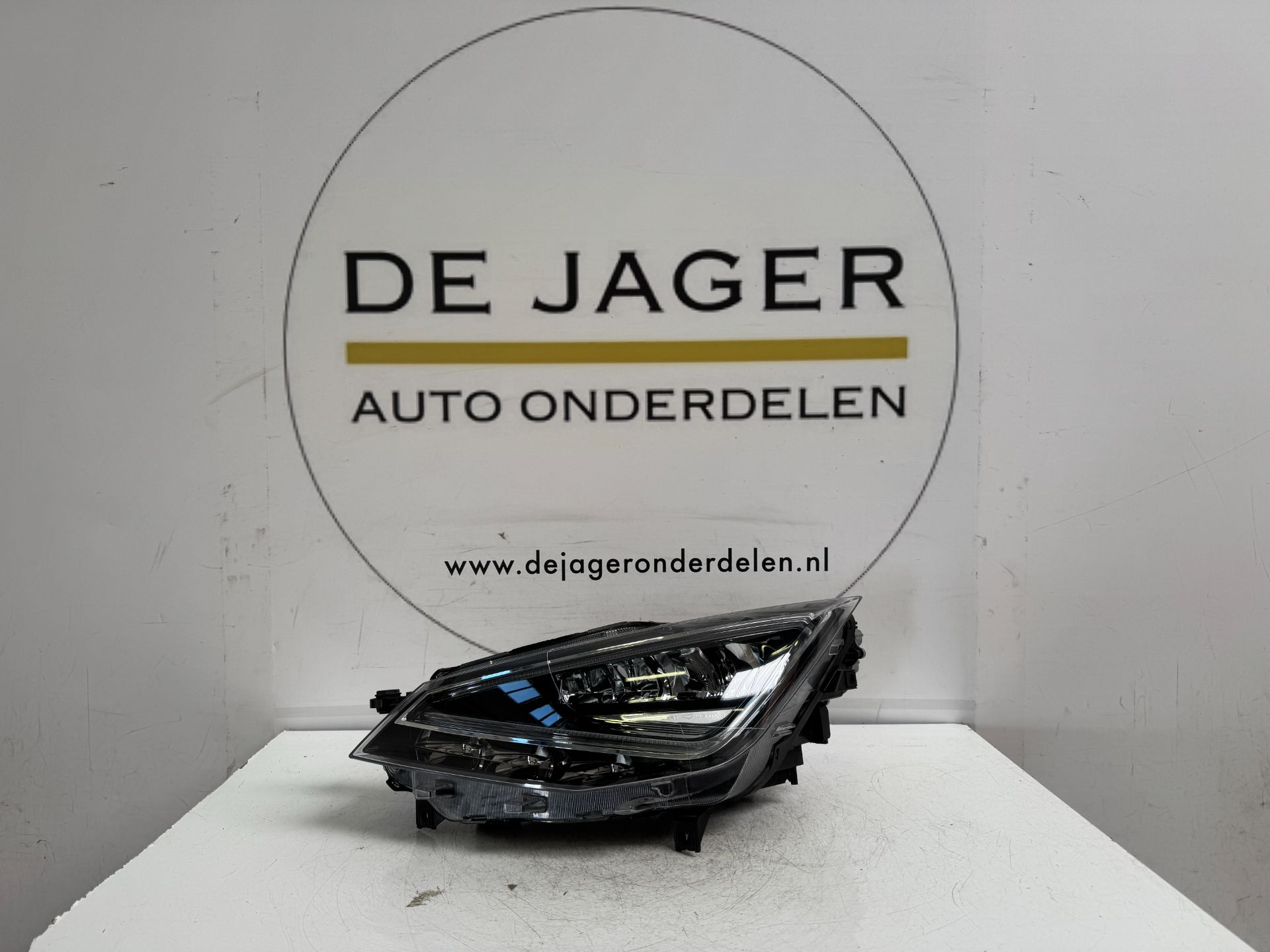 SEAT IBIZA ARONA 6F VOL LED KOPLAMP 6F1941007E