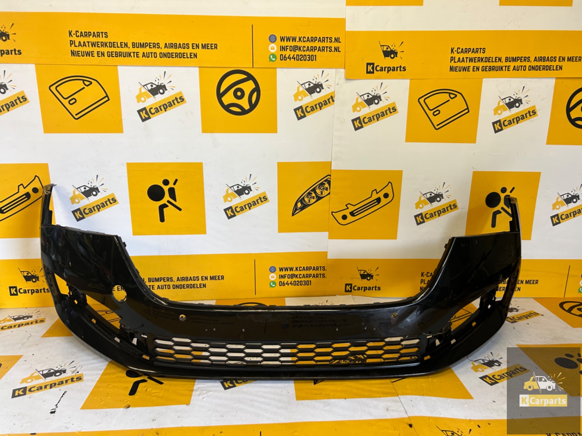 Skoda Scala 657 front bumper 4xPDC 657807221 bumper
