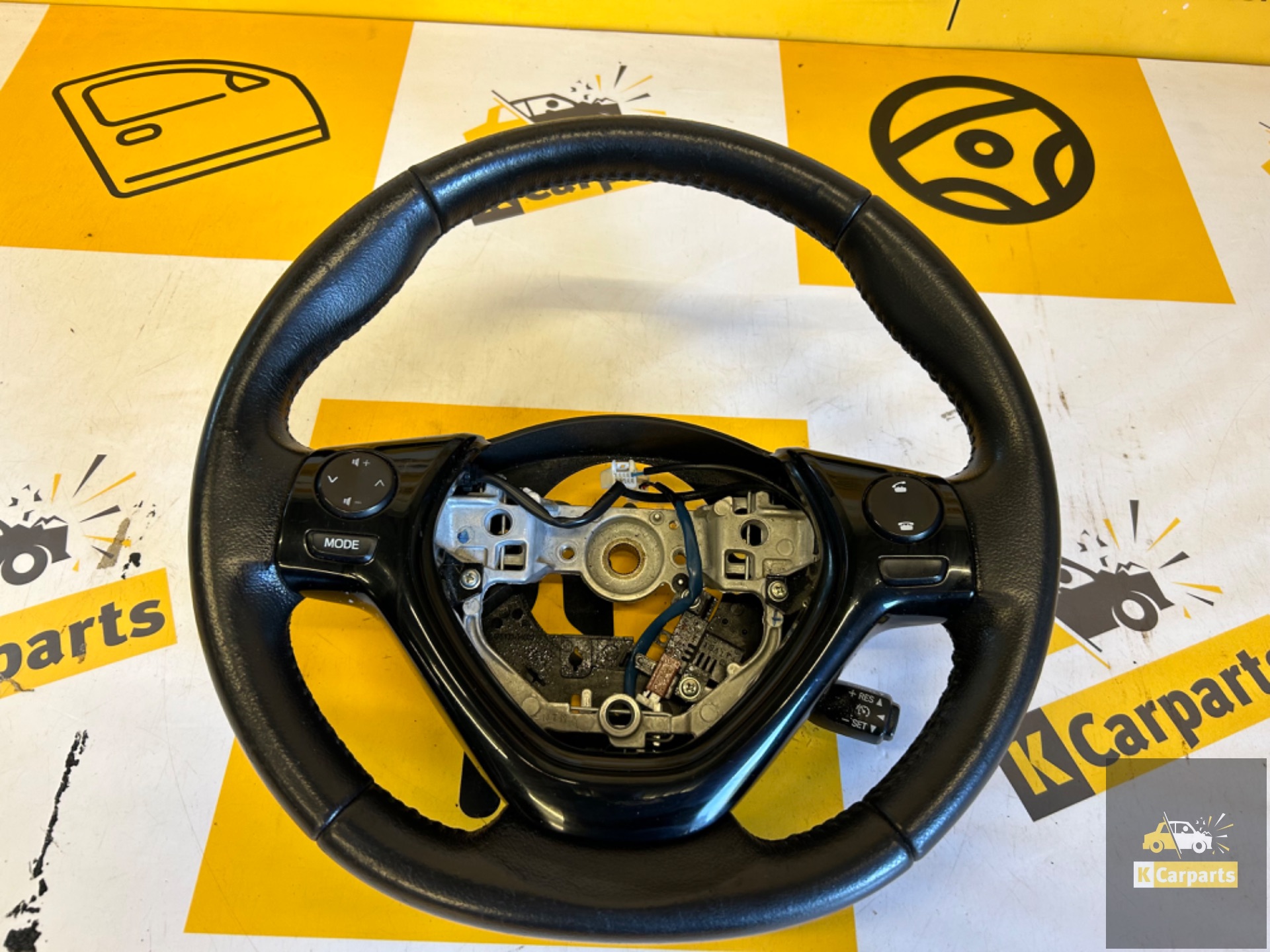 Toyota Aygo II Citroen C1 II Peugeot 108 stuur leer leder