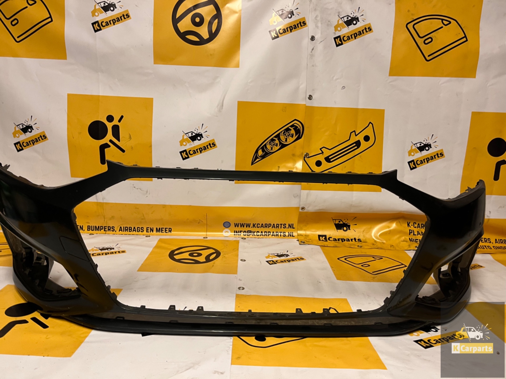 Voorbumper Audi A4 B9 2019-2023 PDC KLS bumper 8w0807241E