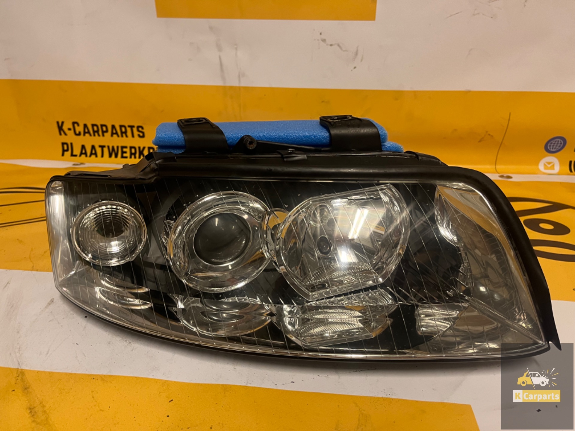 Halogen headlight right Audi A4 8E 8E0941004F