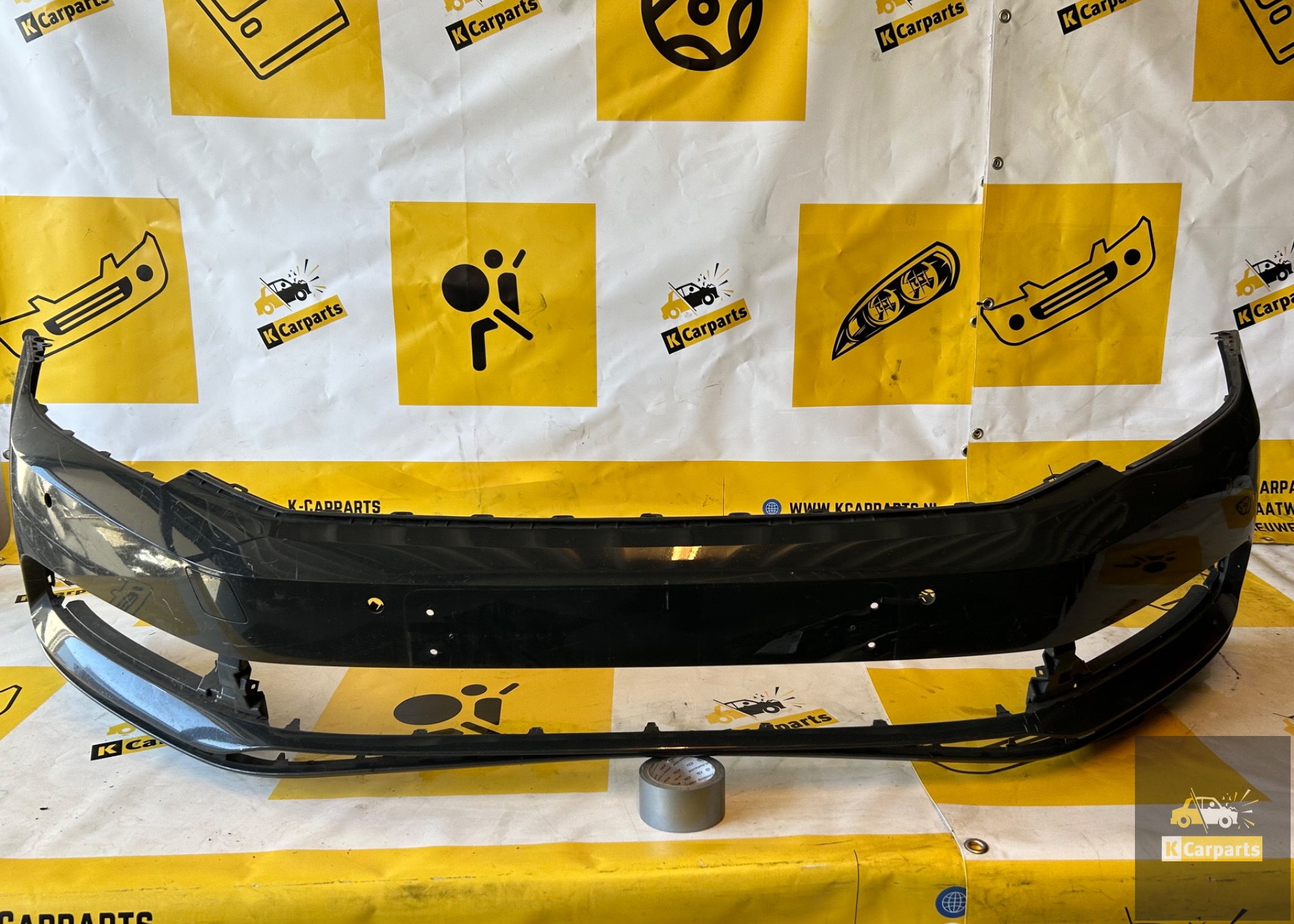 Front bumper VW Passat B8 3G 4xPDC 3G0807221 year 2014-2018