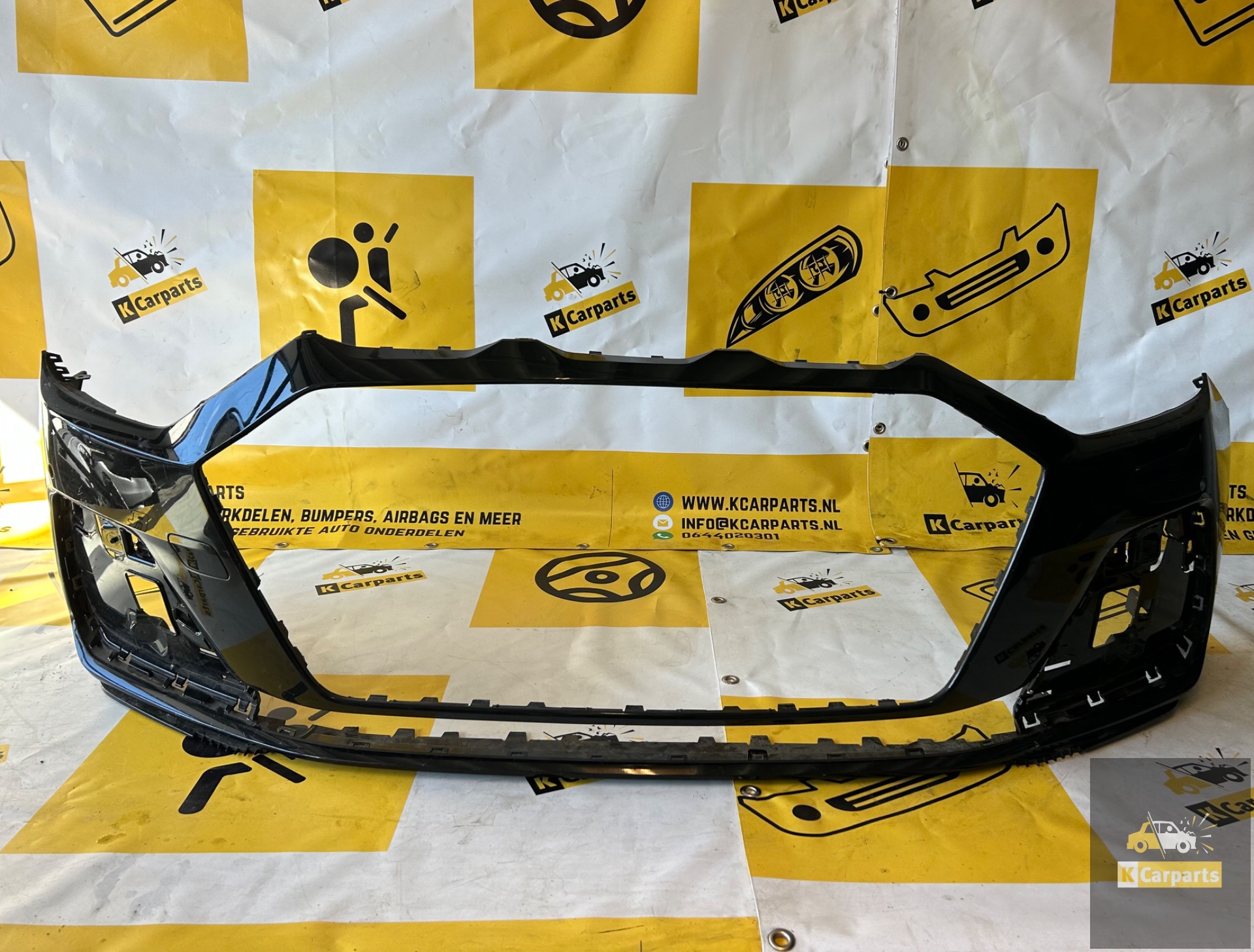 Voorbumper Audi A1 82A PDC 82A8074371 2019-23 bumper