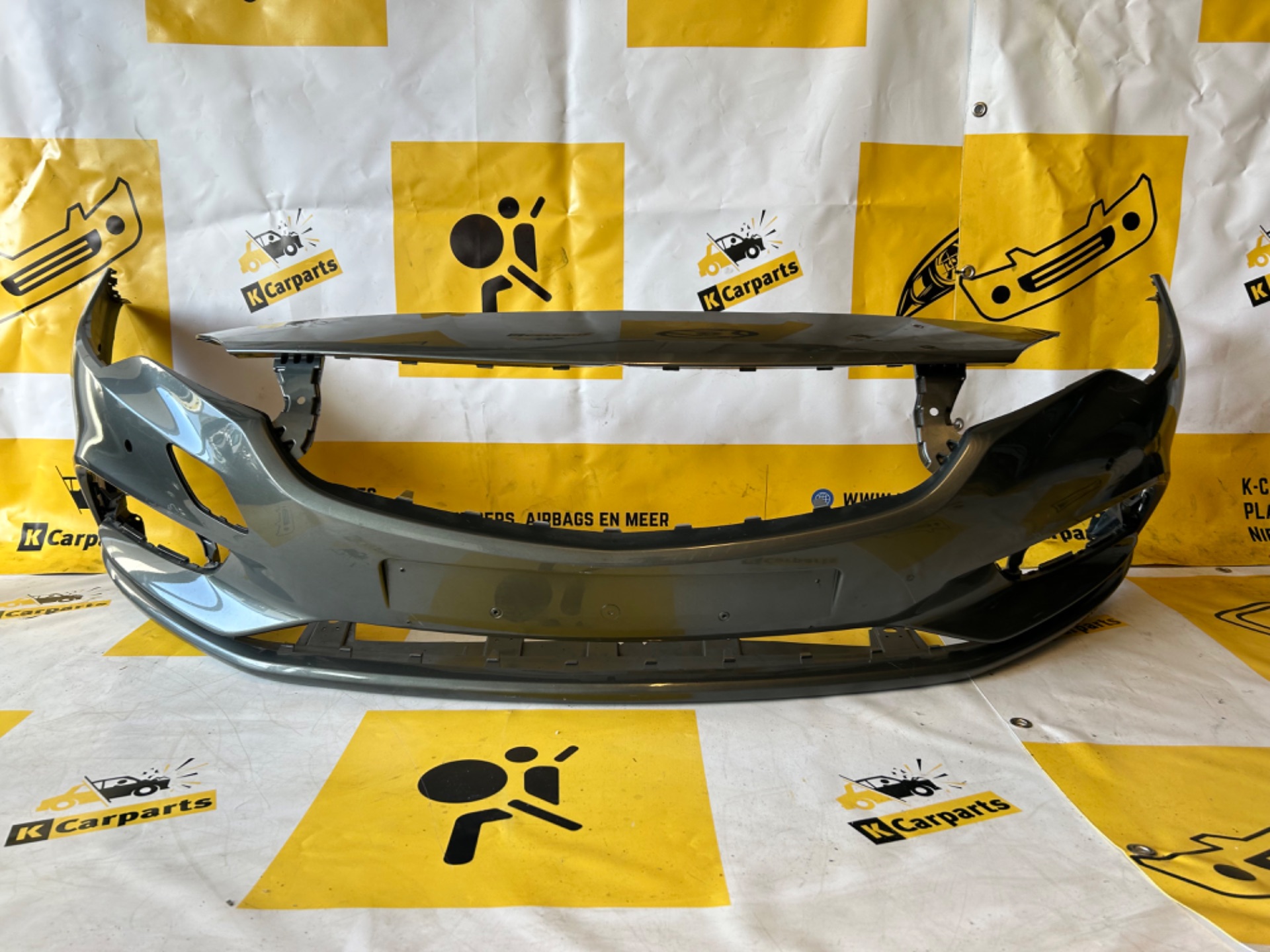 Opel Astra K Facelift Voorbumper 4x PDC 3913049