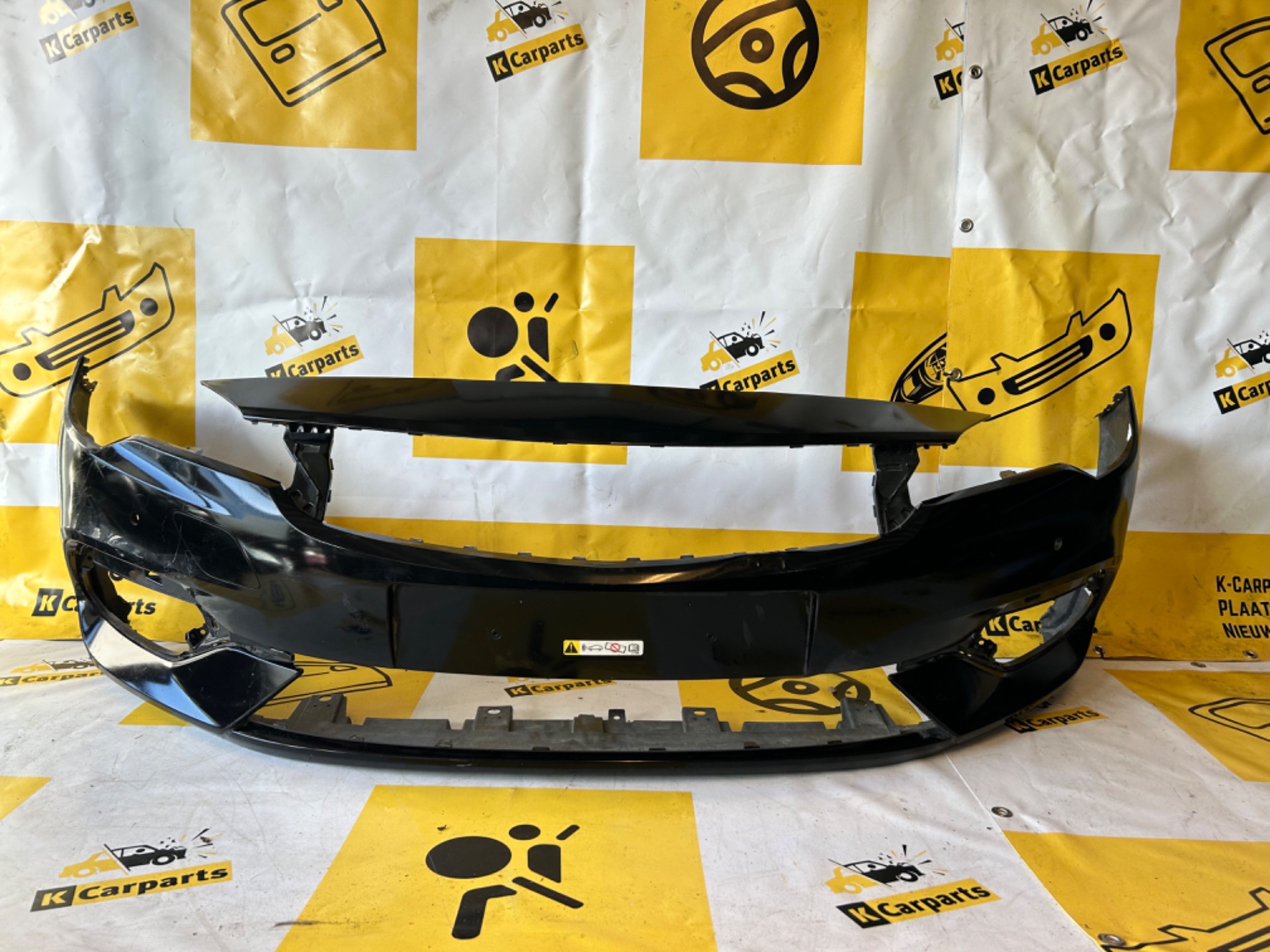 Opel Astra K Facelift Voorbumper 4x PDC 3913049 bumper