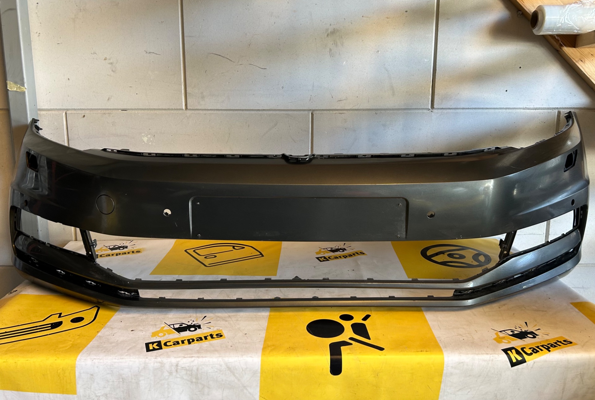 Volkswagen Touran 5TA Frontstoßstange KLS PDC 5TA807221AL