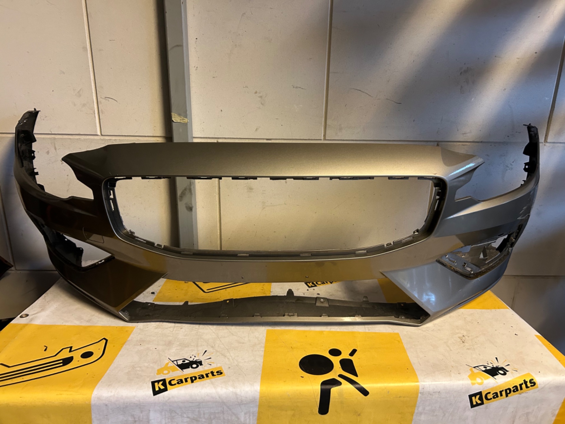 Volvo S60 V60 Front Bumper 31690589 V60 II 2 Original 9589