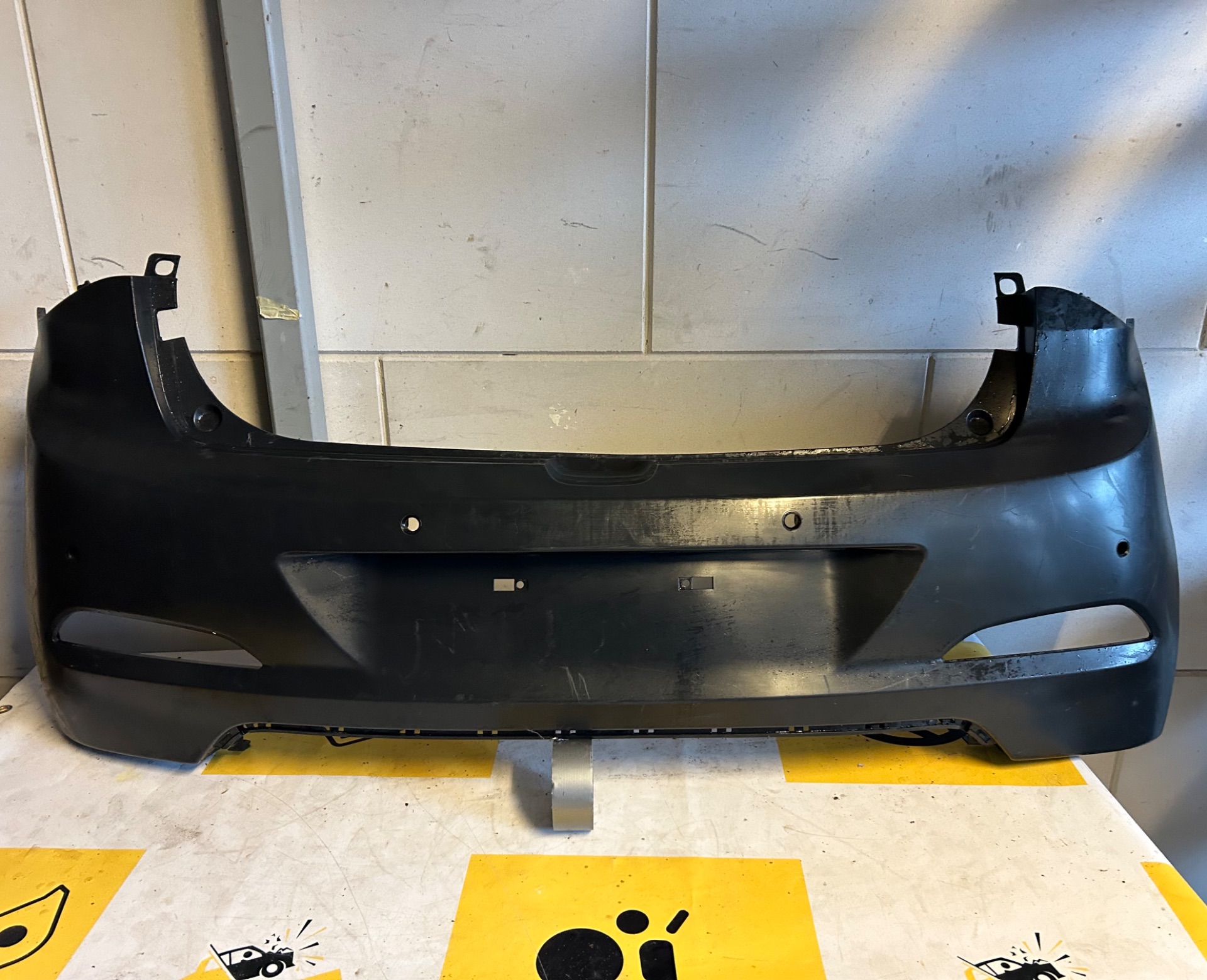 Achterbumper Hyundai 2 II i20 Origineel 86611-C8000 bj.2014+