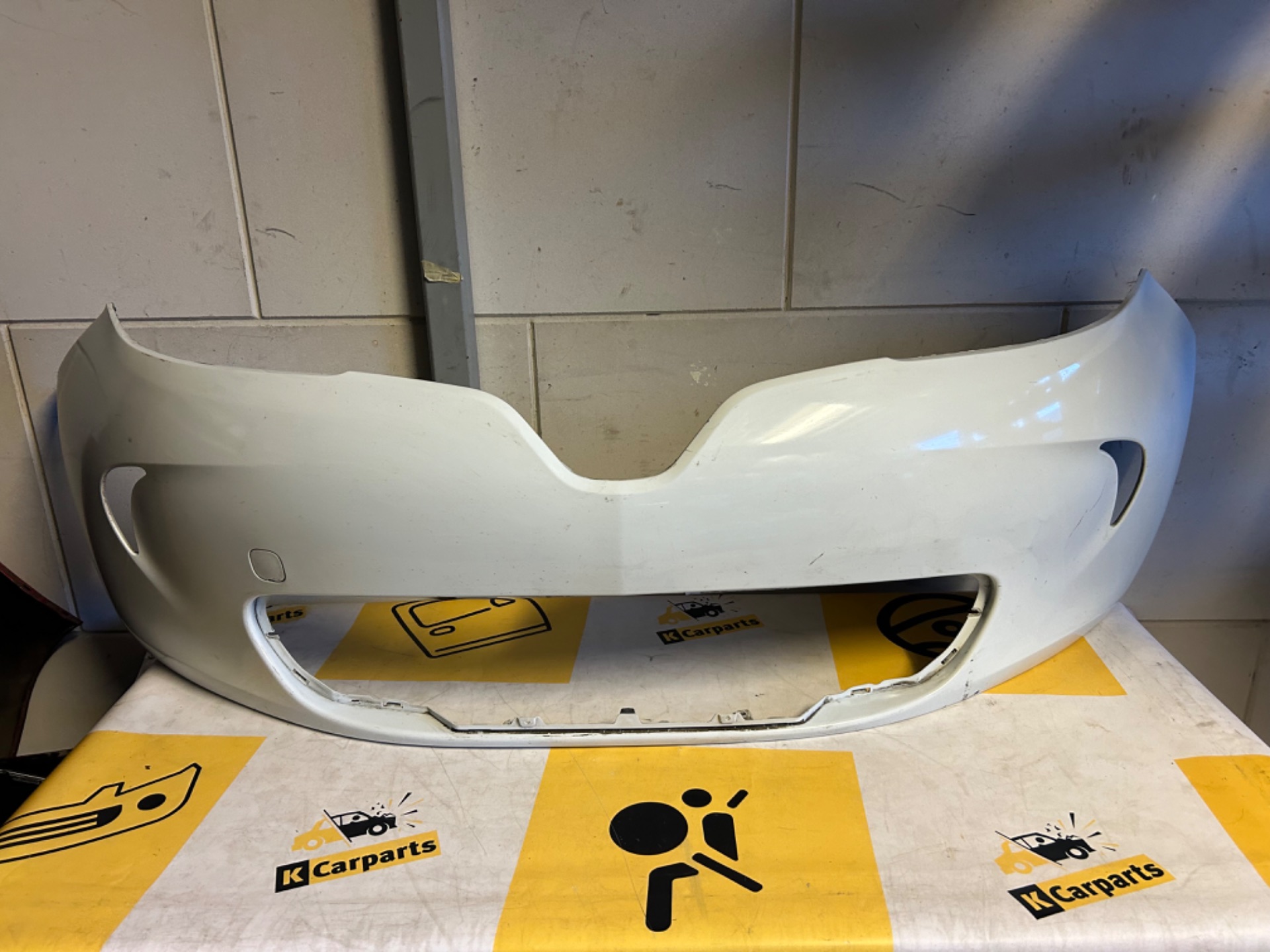 RENAULT ZOE Voorbumper 2012-2016  620102855R bumper