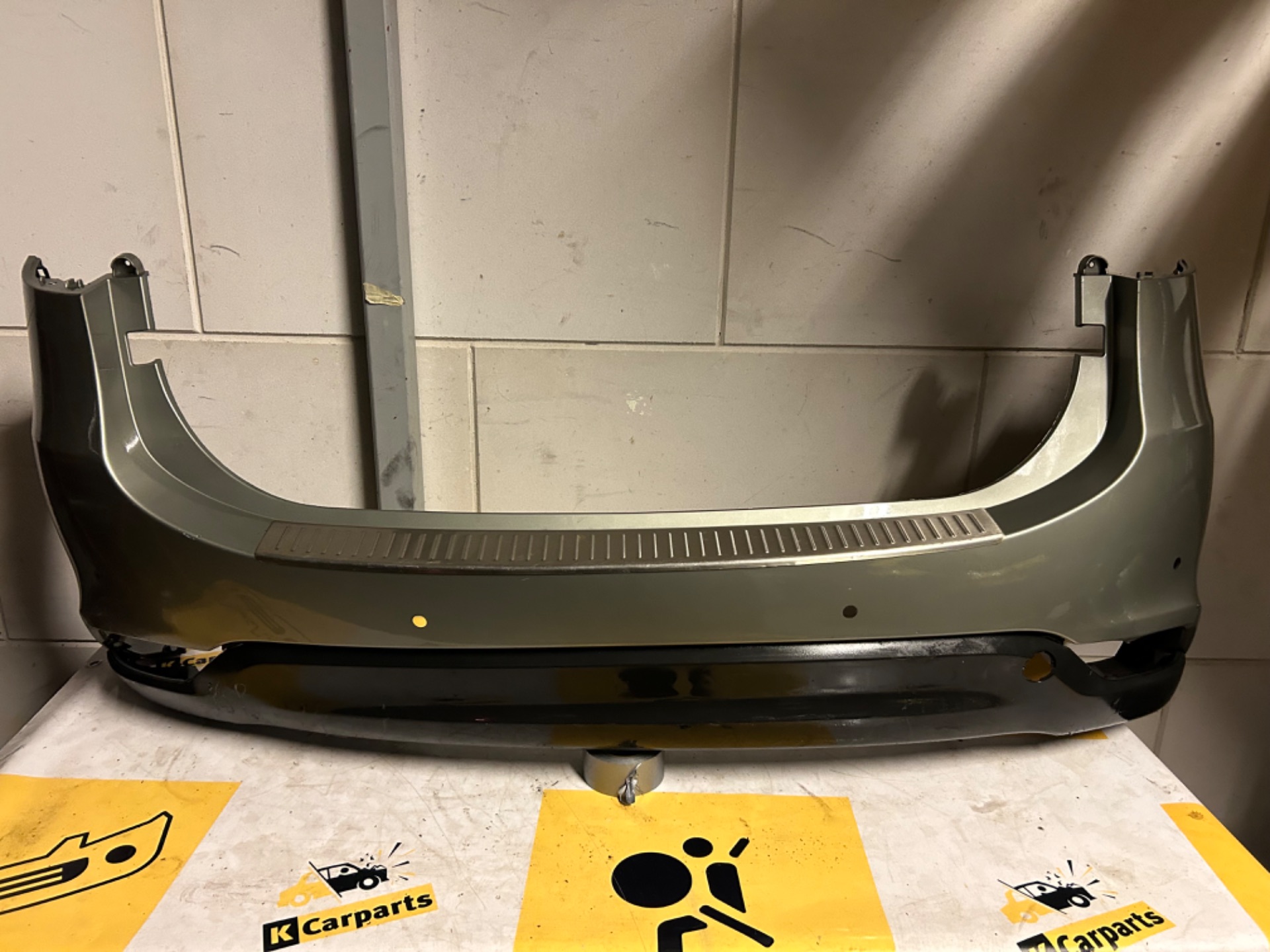 Achterbumper KIA CARENS 422803390 bumper 866-12-A4000