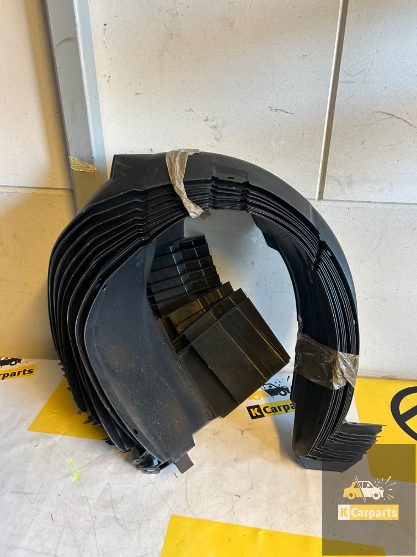 Modderkuip Citroen C1 Peugeot 108 links WIELKUIP 53875-0h06