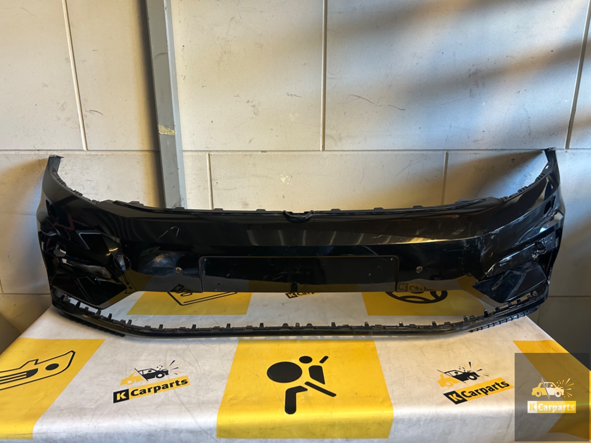 Pare-chocs avant VW Touran 5TA R-line 4xPDC KLS 5TA807221M 2015+