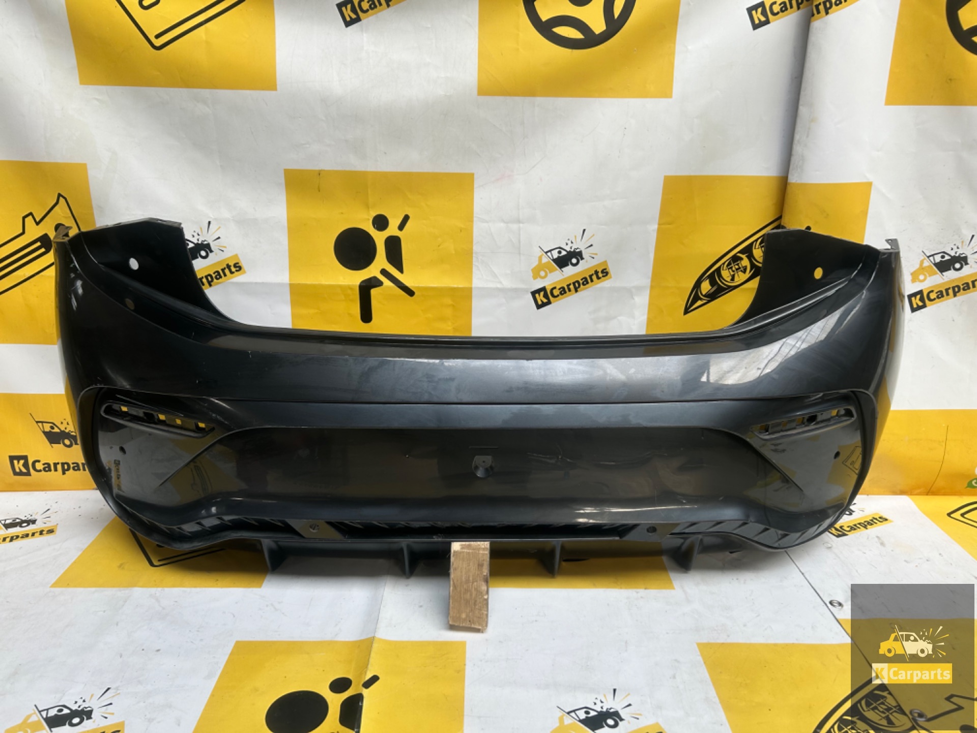 Stoßstange hinten Cupra Born 4xPDC 10E807421B Stoßstange