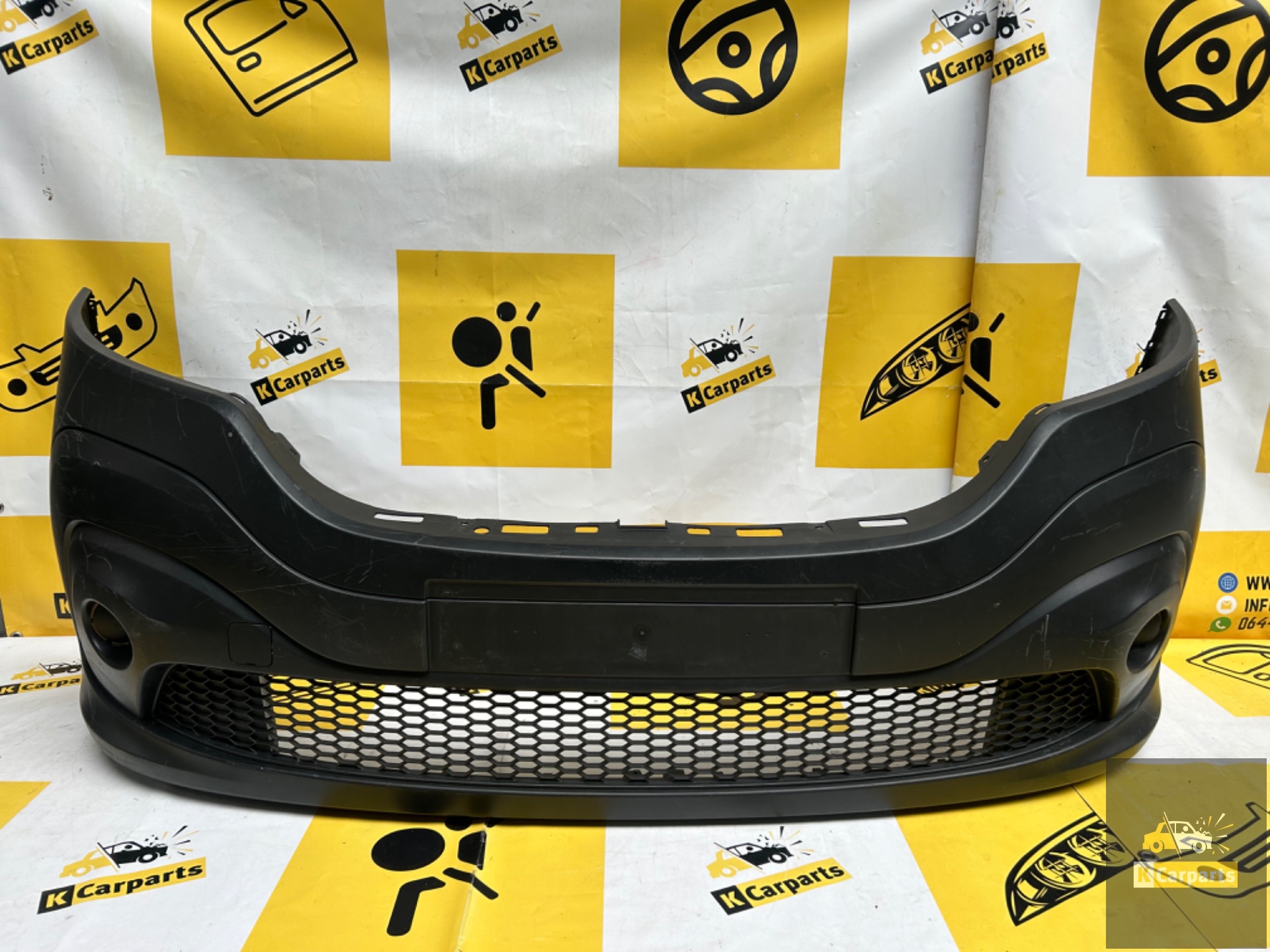 Voorbumper Renault Trafic 3 ORIG 620226969R 620223380R