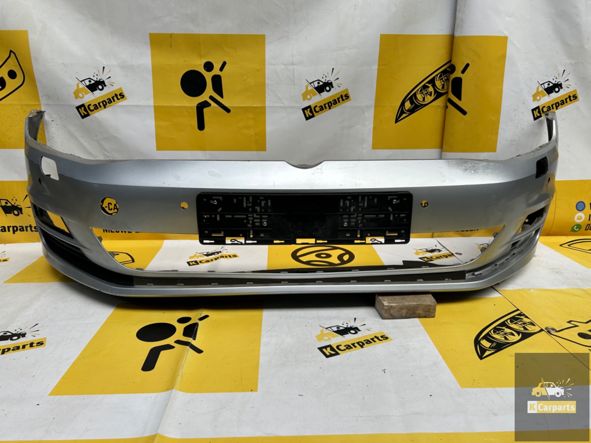 Volkswagen Golf 7 front bumper 12/2016 4xPDC KLS 5G0807221