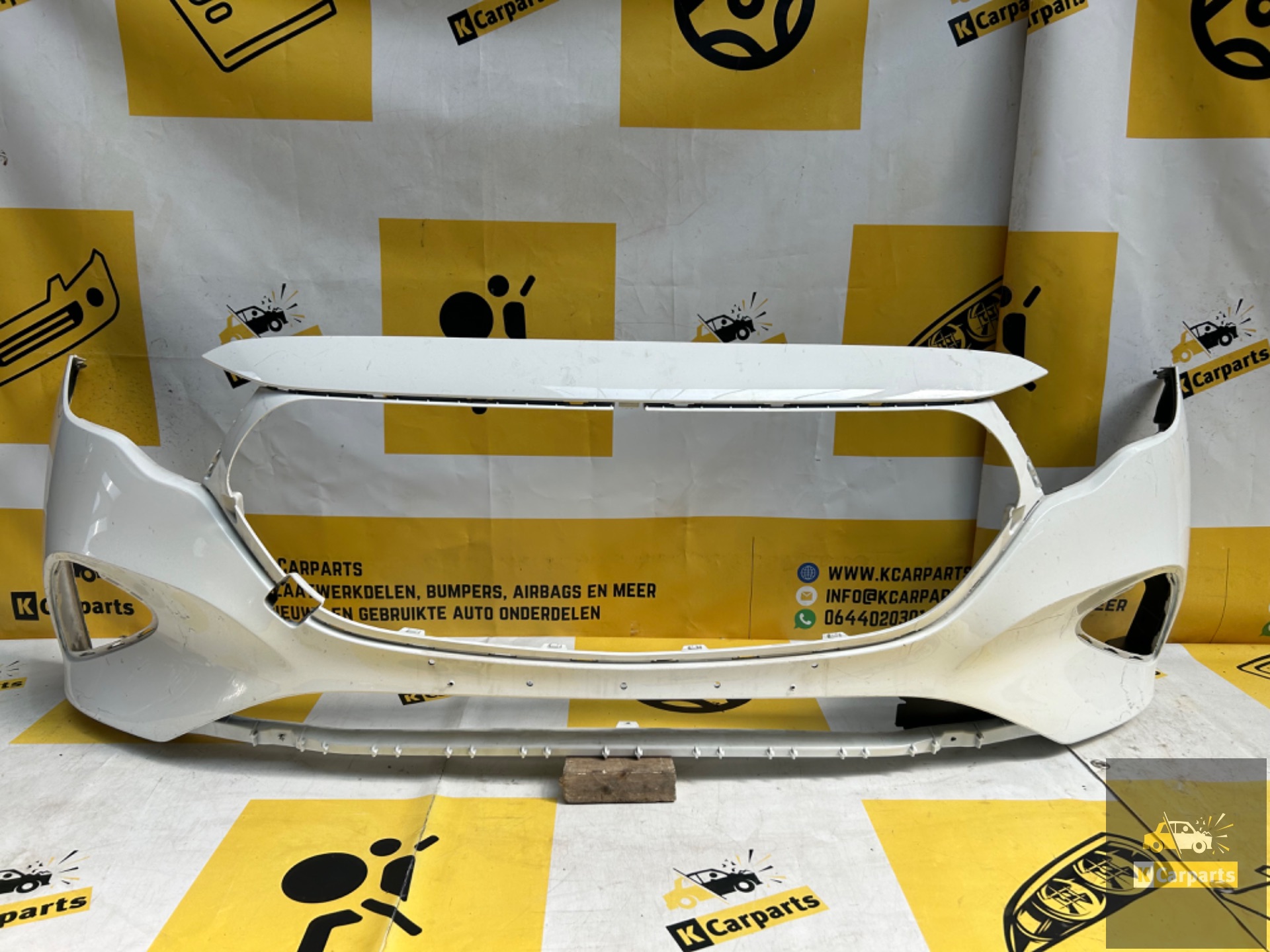 Mercedes Benz E-Klasse W214 Voorbumper 23 A2148850300
