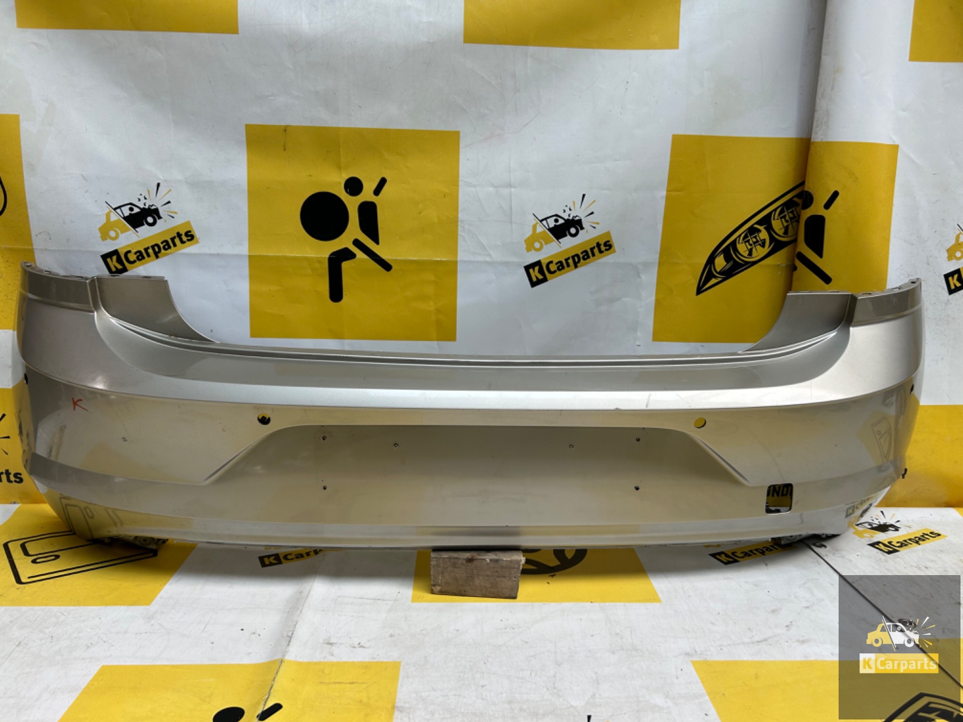Achterbumper Volkswagen Polo 2G 2017+ 4xPDC 2G6807417 bumper