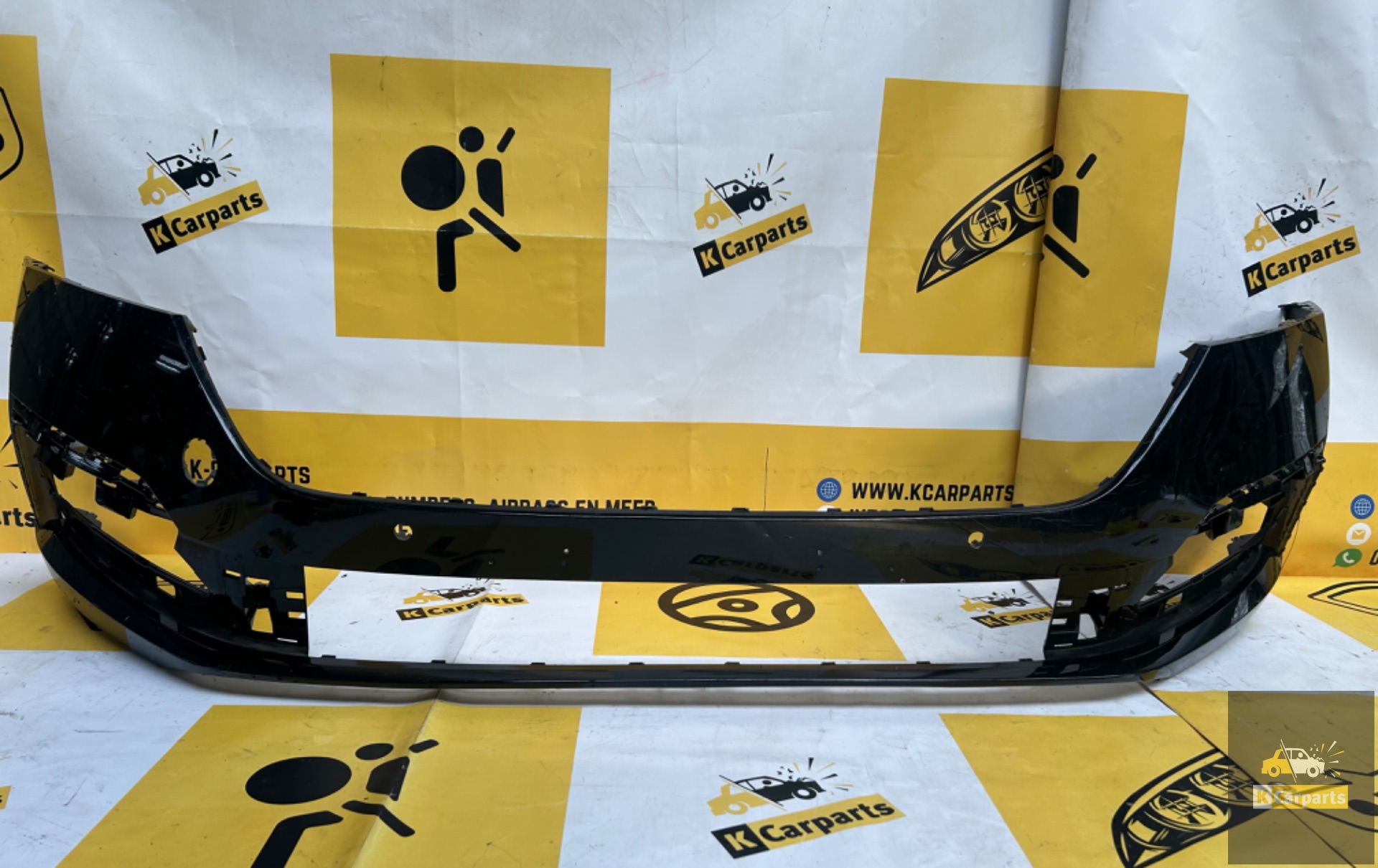 SKODA OCTAVIA 4 VOORBUMPER PDC 5E3807221 BUMPER