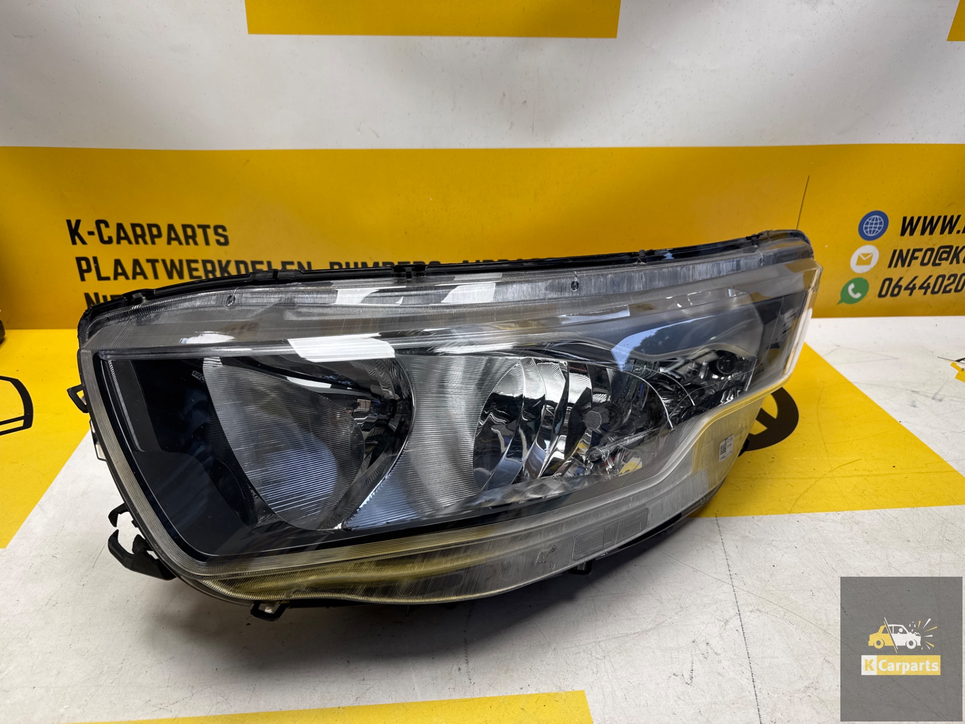 Headlight Iveco Daily Right Headlight 05802476874