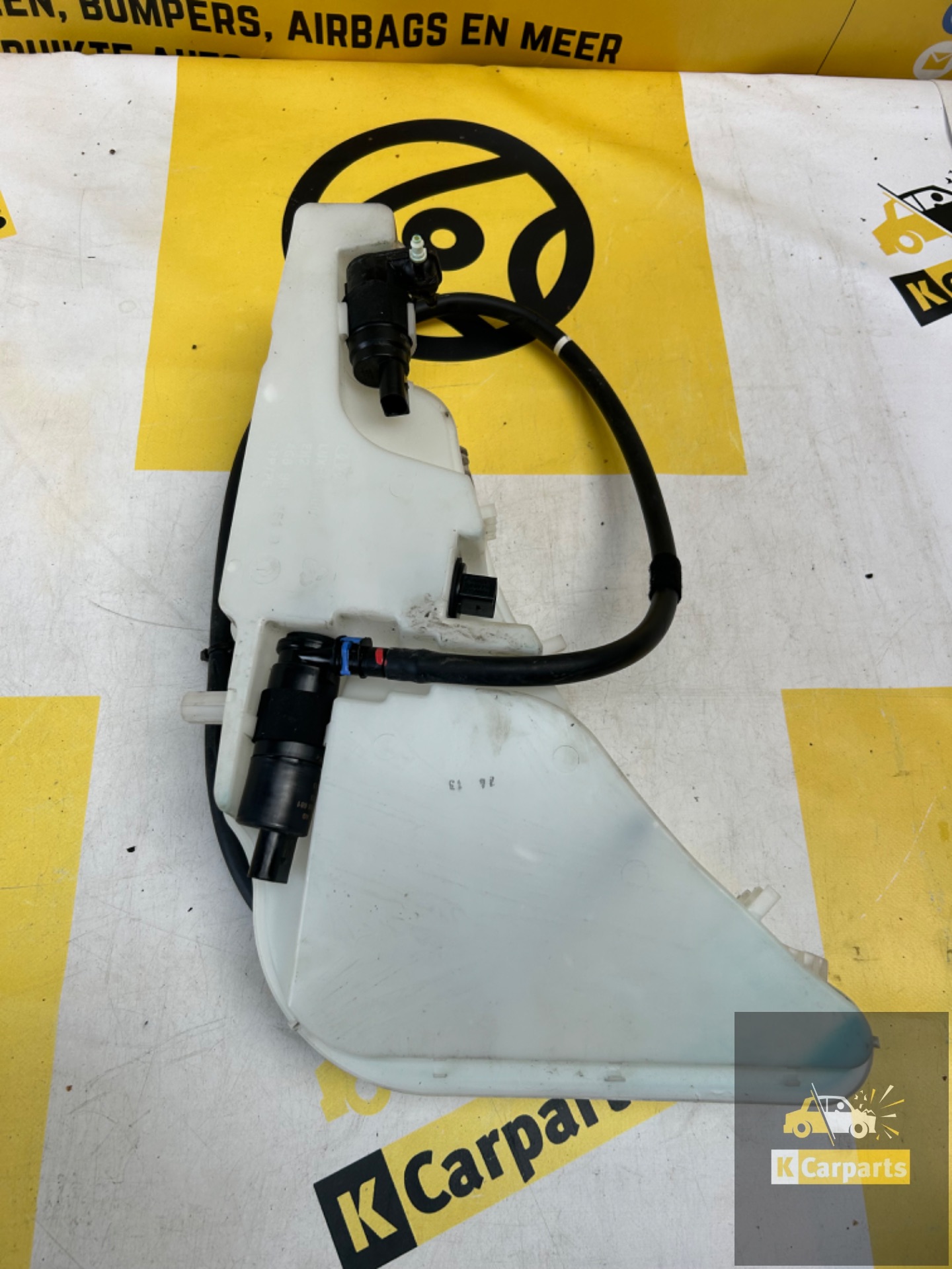 Ruitensproeierreservoir + Pompen 4G8955451D Audi A6 / A7 4G