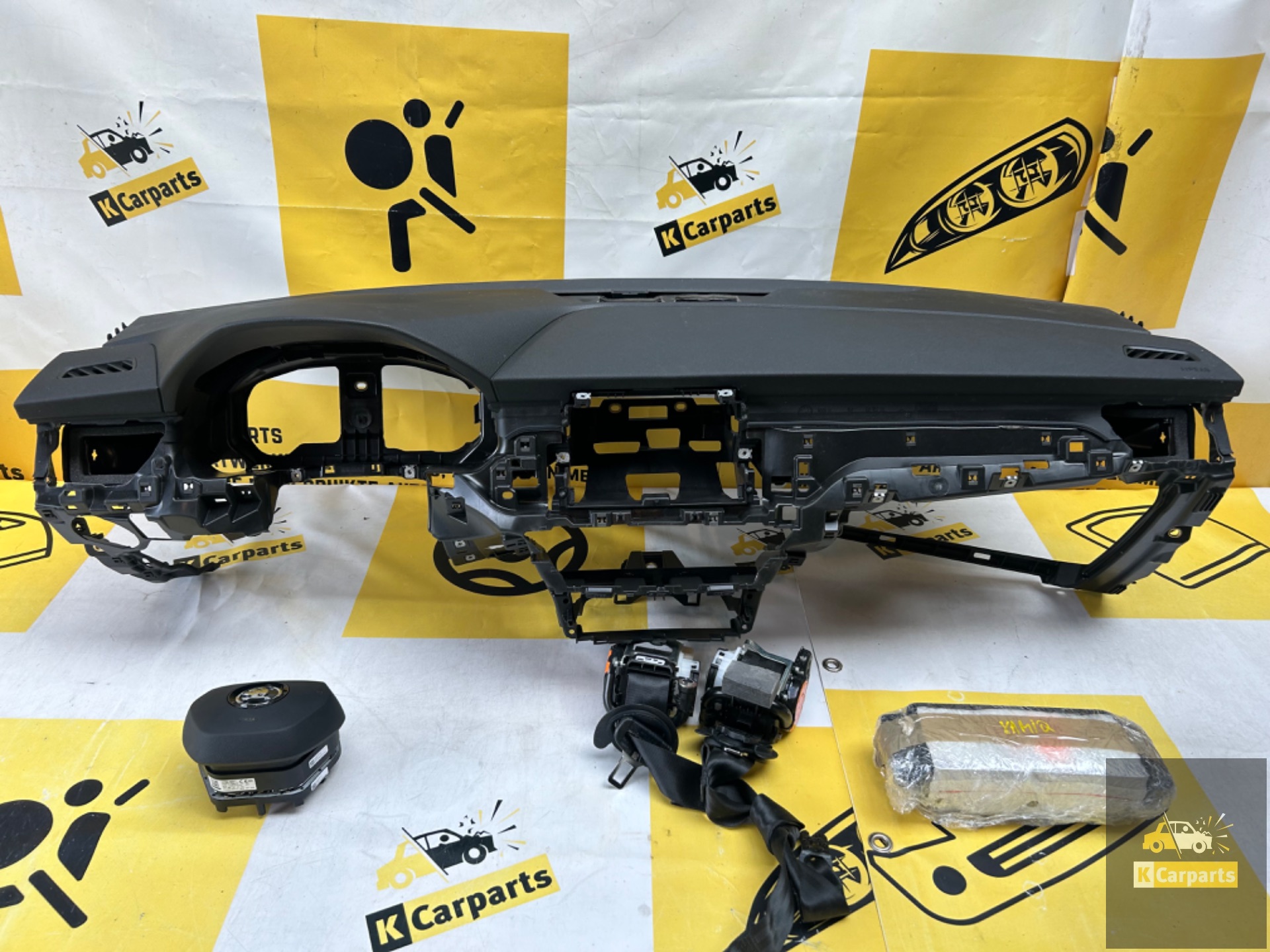 Skoda Kamiq Komplettes Armaturenbrett-Set Airbag-Set original